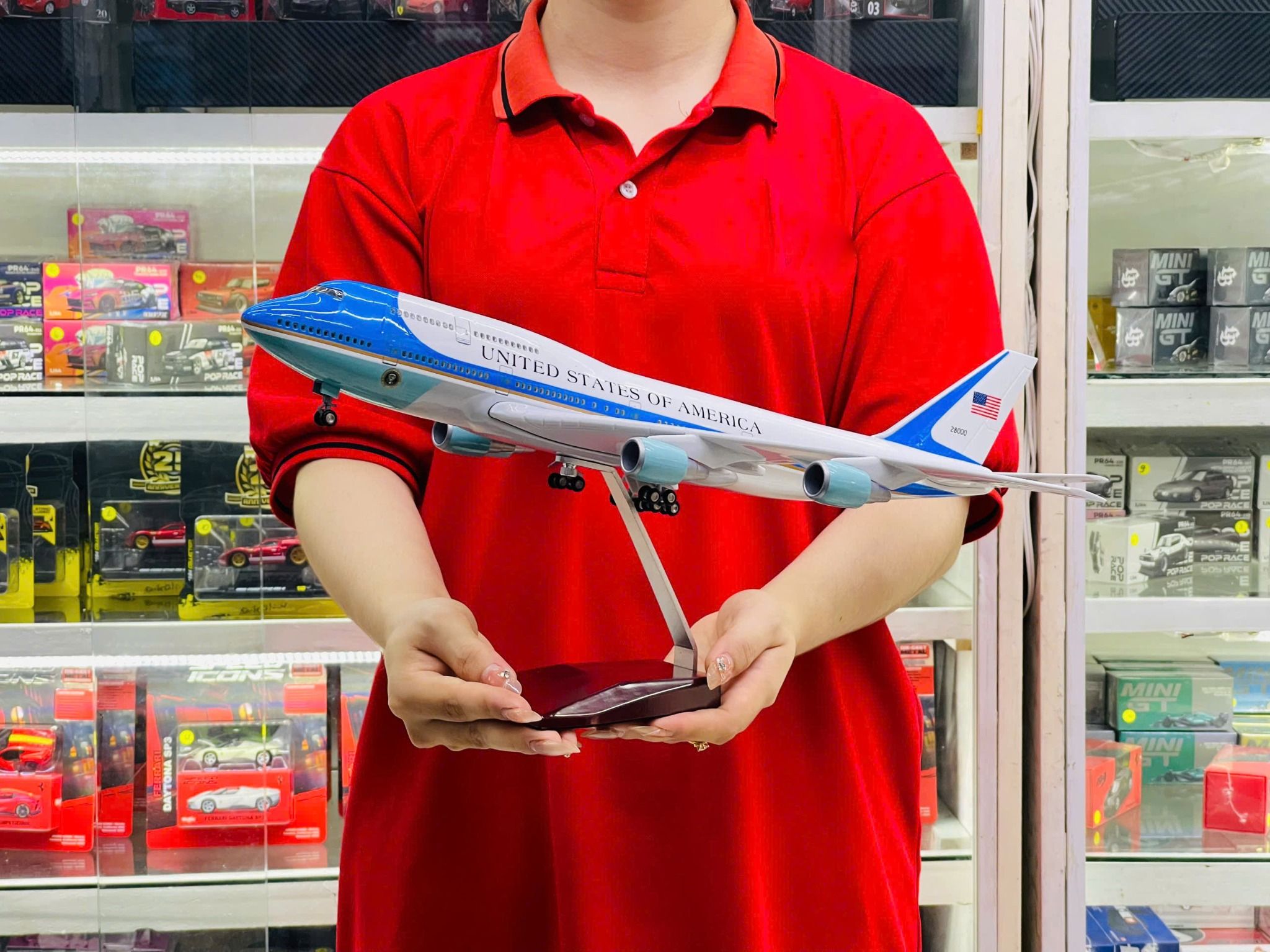  Mô hình máy bay Tổng thống Mỹ Air Force 1 Boeing B747 kích thước 47cm No LED MB47091 
