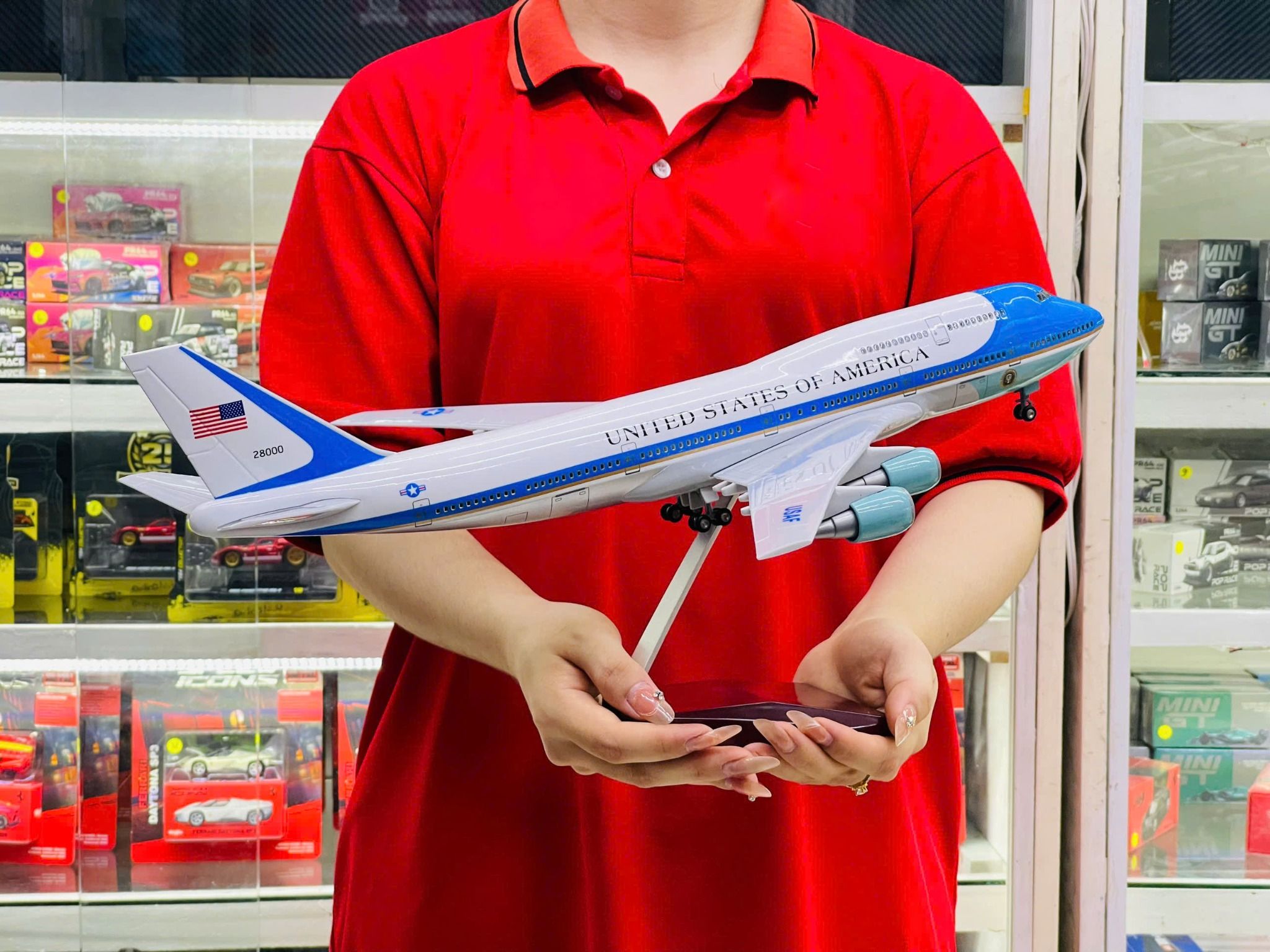  Mô hình máy bay Tổng thống Mỹ Air Force 1 Boeing B747 kích thước 47cm No LED MB47091 