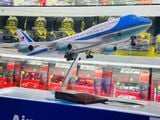  Mô hình máy bay Tổng thống Mỹ Air Force 1 Boeing B747 kích thước 47cm No LED MB47091 
