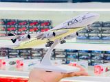  Mô hình máy bay Pakistan International Airlines PIA B747 có bánh xe - kích thước 30cm MB30054 