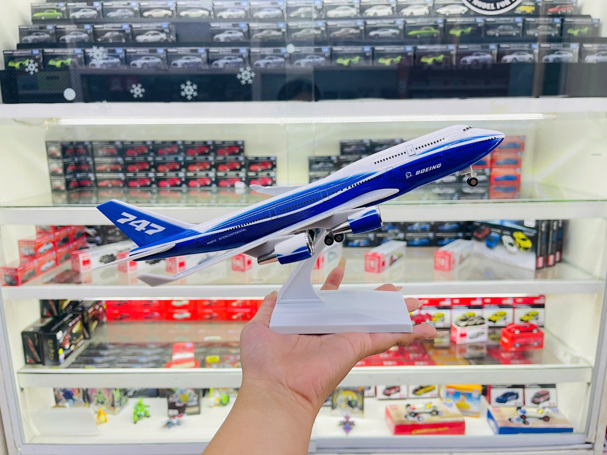 Mô hình máy bay Original B747 có bánh xe - kích thước 30cm MB30055 