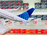  Mô hình máy bay United B737 có bánh xe - kích thước 30cm MB30058 