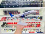  Mô hình máy bay United B737 có bánh xe - kích thước 30cm MB30058 