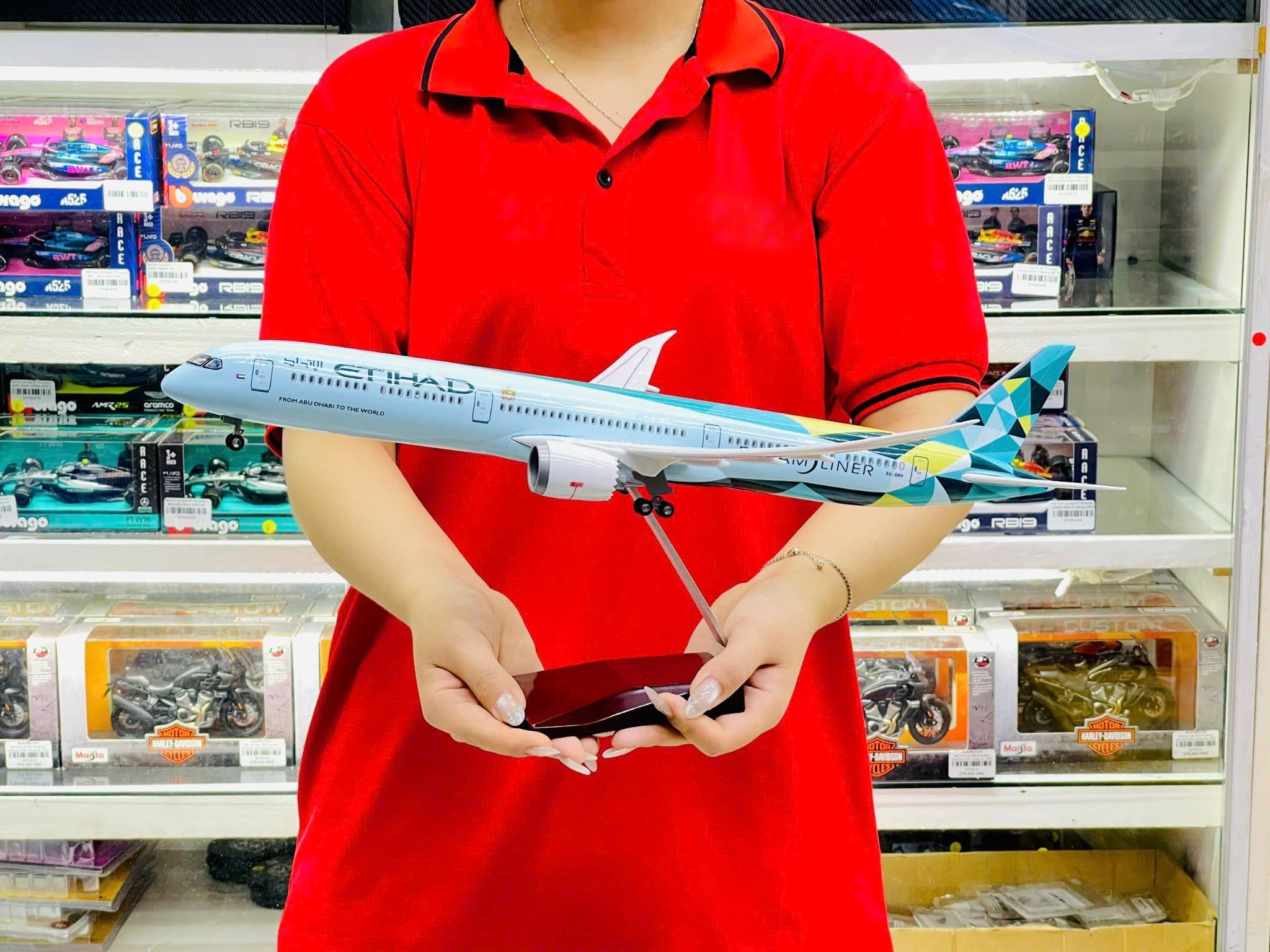  Mô hình máy bay Etihad Airways Boeing 787-10 Dreamliner kích thước 47cm No LED MB47090 