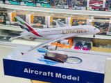  Mô hình máy bay Emirates Airbus A380 có bánh xe kích thước 47cm MB47098 