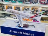  Mô hình máy bay Emirates Airbus A380 có bánh xe kích thước 47cm MB47098 