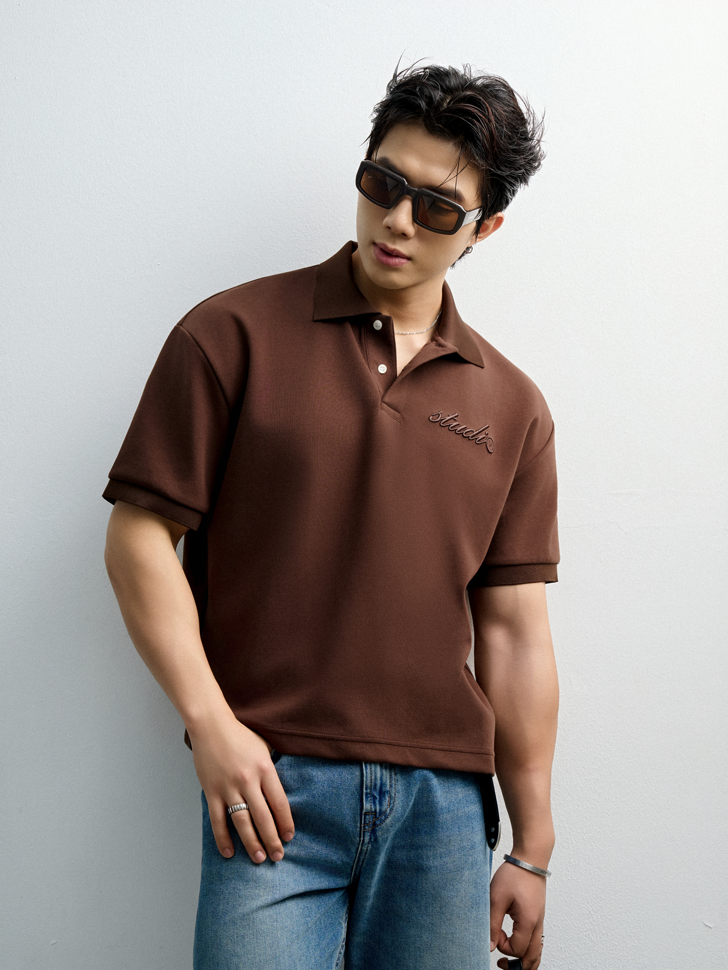 TT05 STUDIO LOOSE FIT POLO A/G LOGO - BROWN
