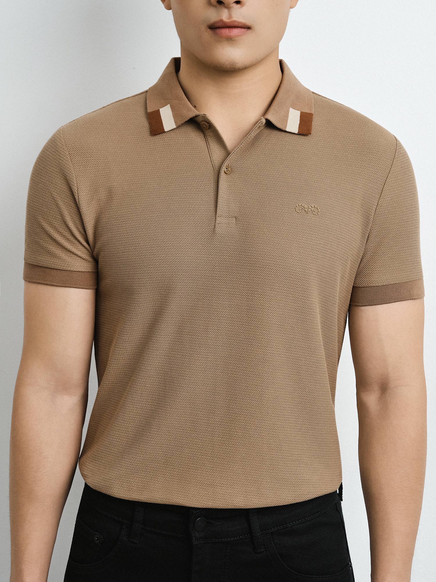 AG65 PREMIUM SLIM FIT POLO WITH CONTRAST COLLAR DETAIL - BROWN