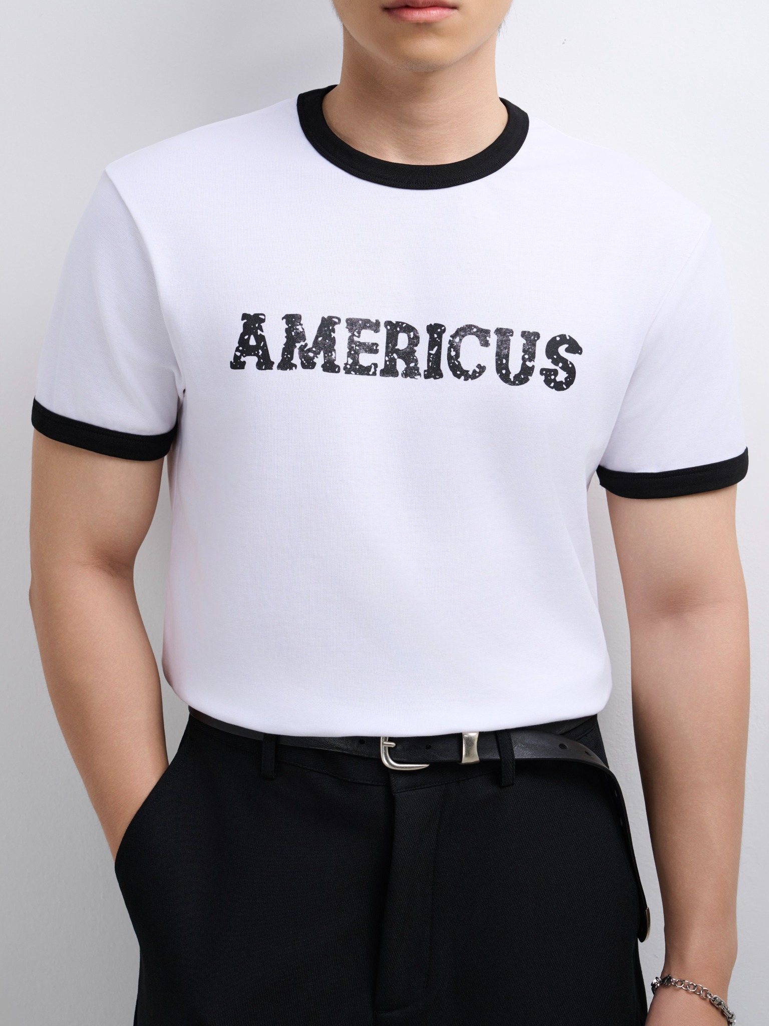 TT13 BODY-FIT CROPPED T-SHIRT - WHITE