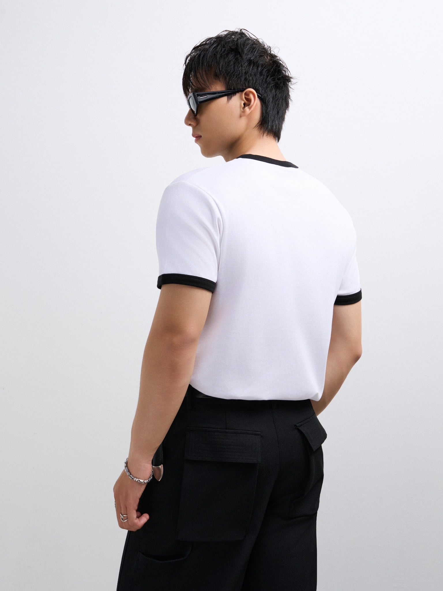 TT13 BODY-FIT CROPPED T-SHIRT - WHITE