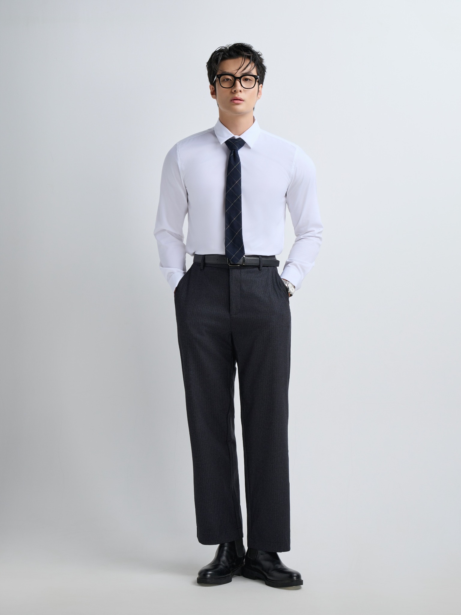 AG007 PREMIUM SLIMFIT TEXTURE SHIRT - LIGHT WHITE