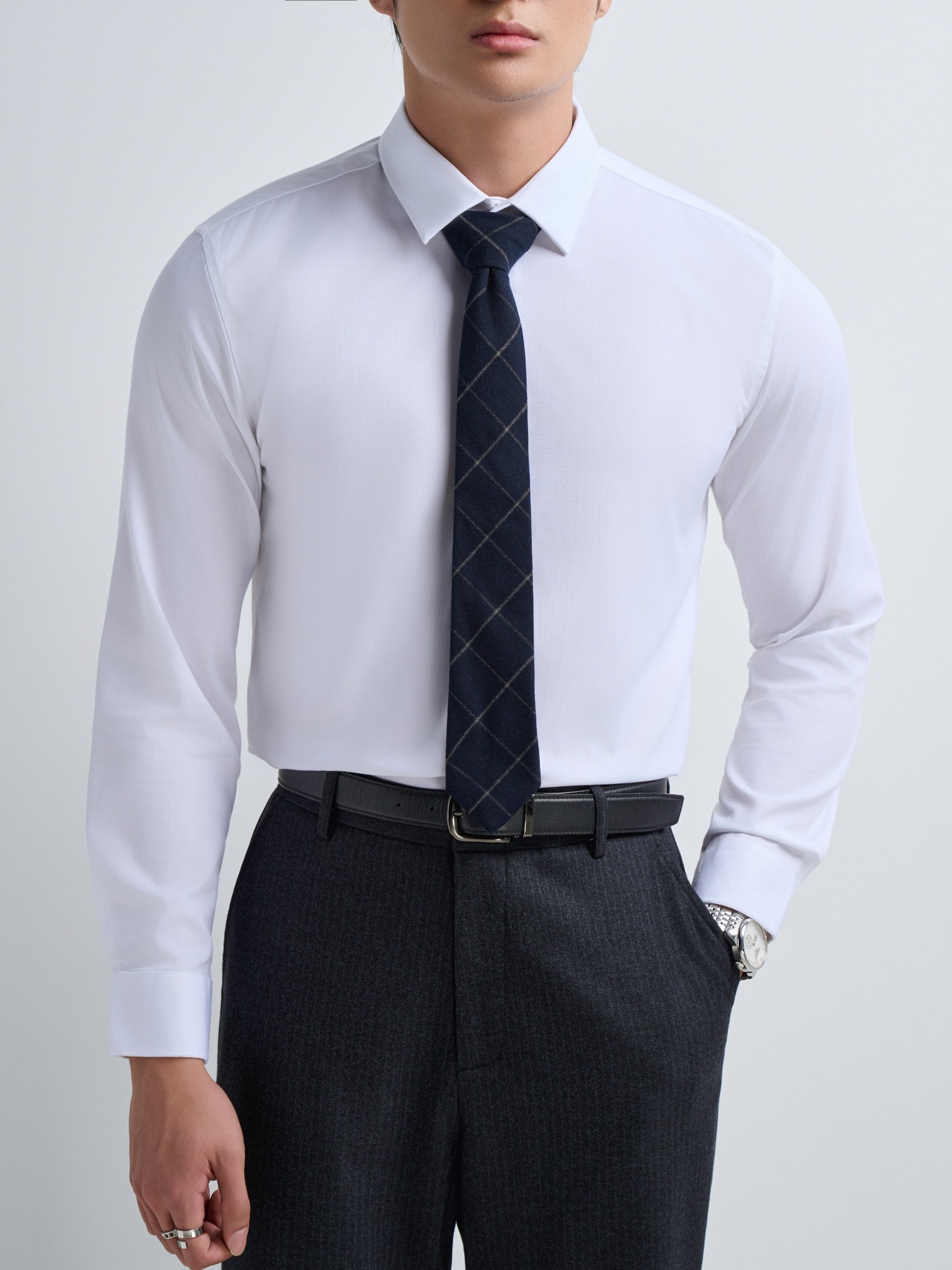 AG007 PREMIUM SLIMFIT TEXTURE SHIRT - LIGHT WHITE