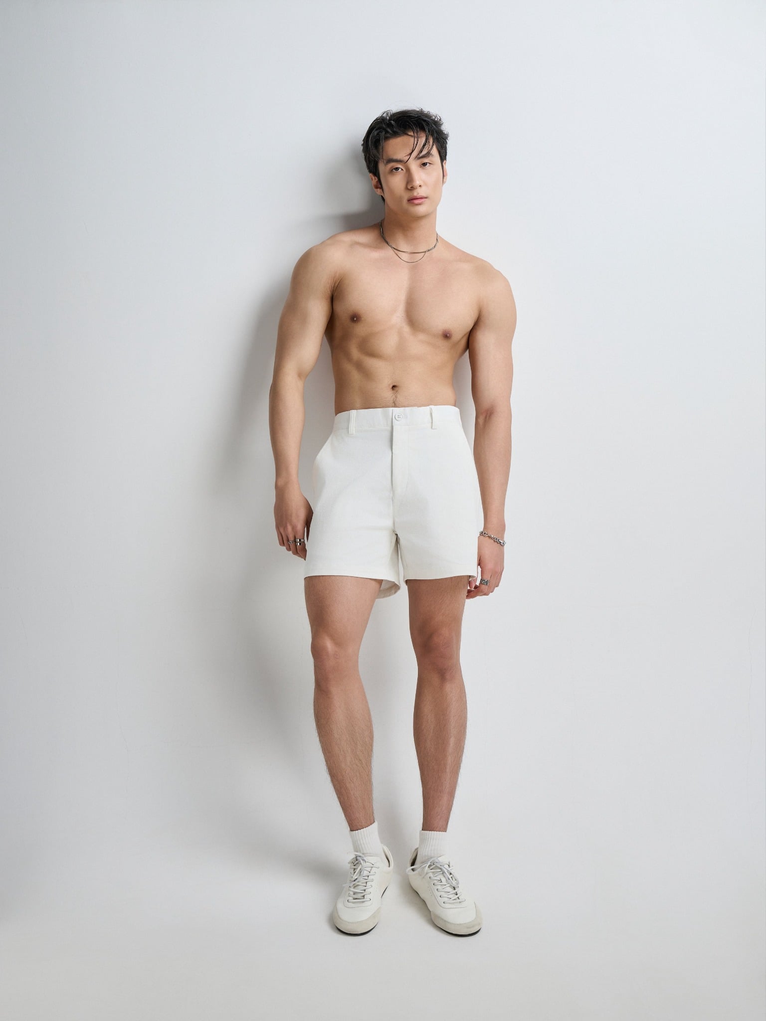 TT08 SIGNATURE REGULAR FIT KHAKI SHORTS- WHITE