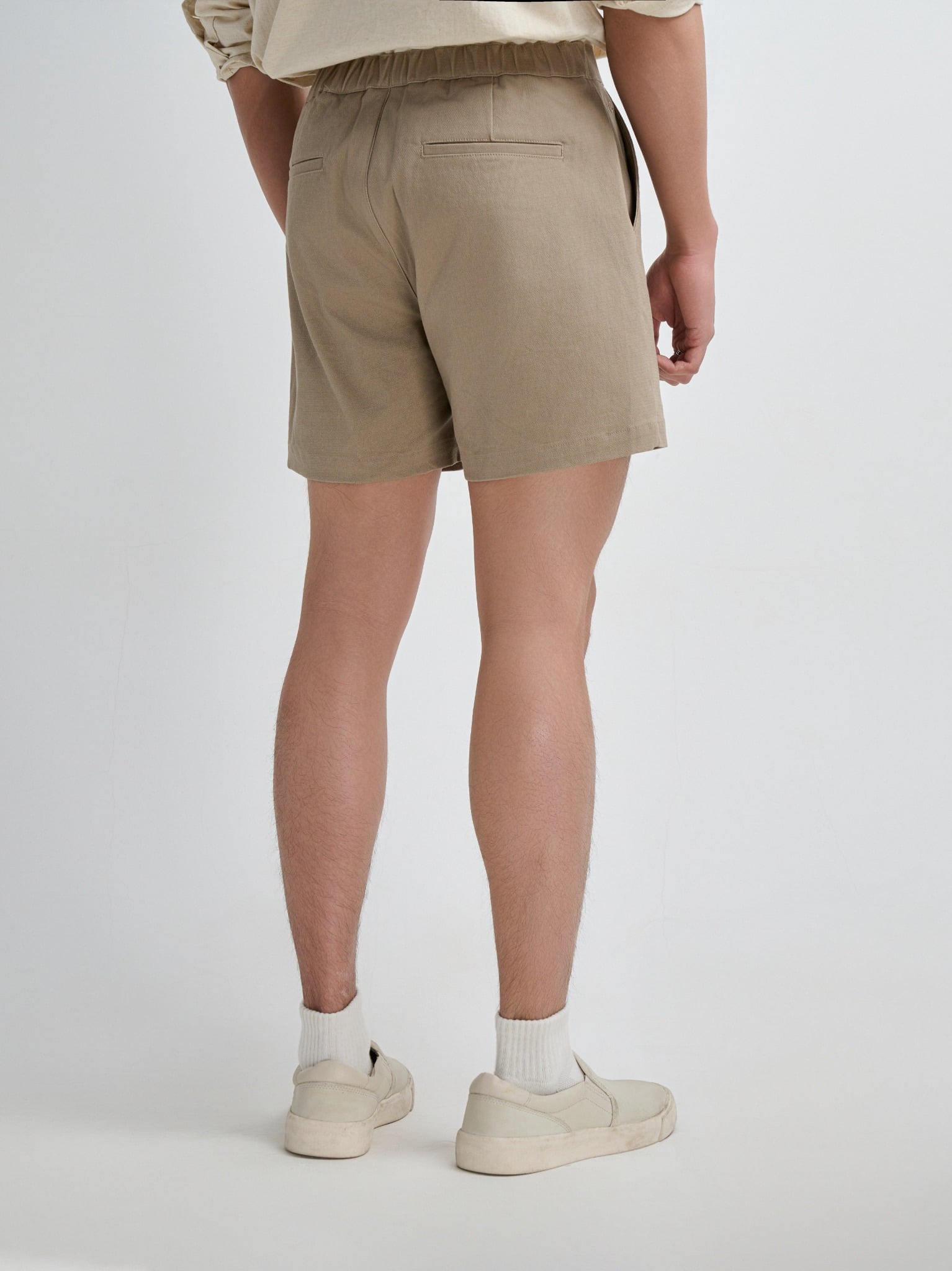 TT08 SIGNATURE REGULAR FIT KHAKIS SHORTS- BEIGE