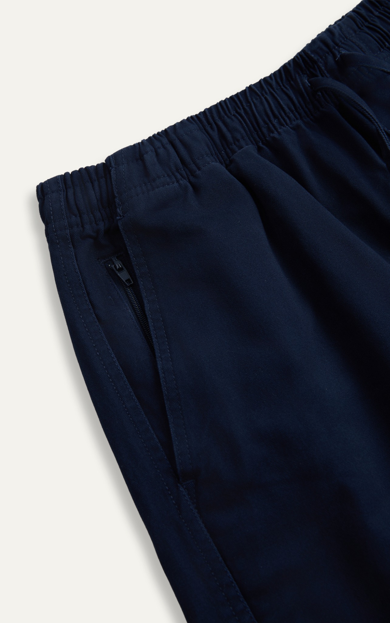 TH04 FACTORY KHAKI SHORT CHILL FIT - DARK BLUE