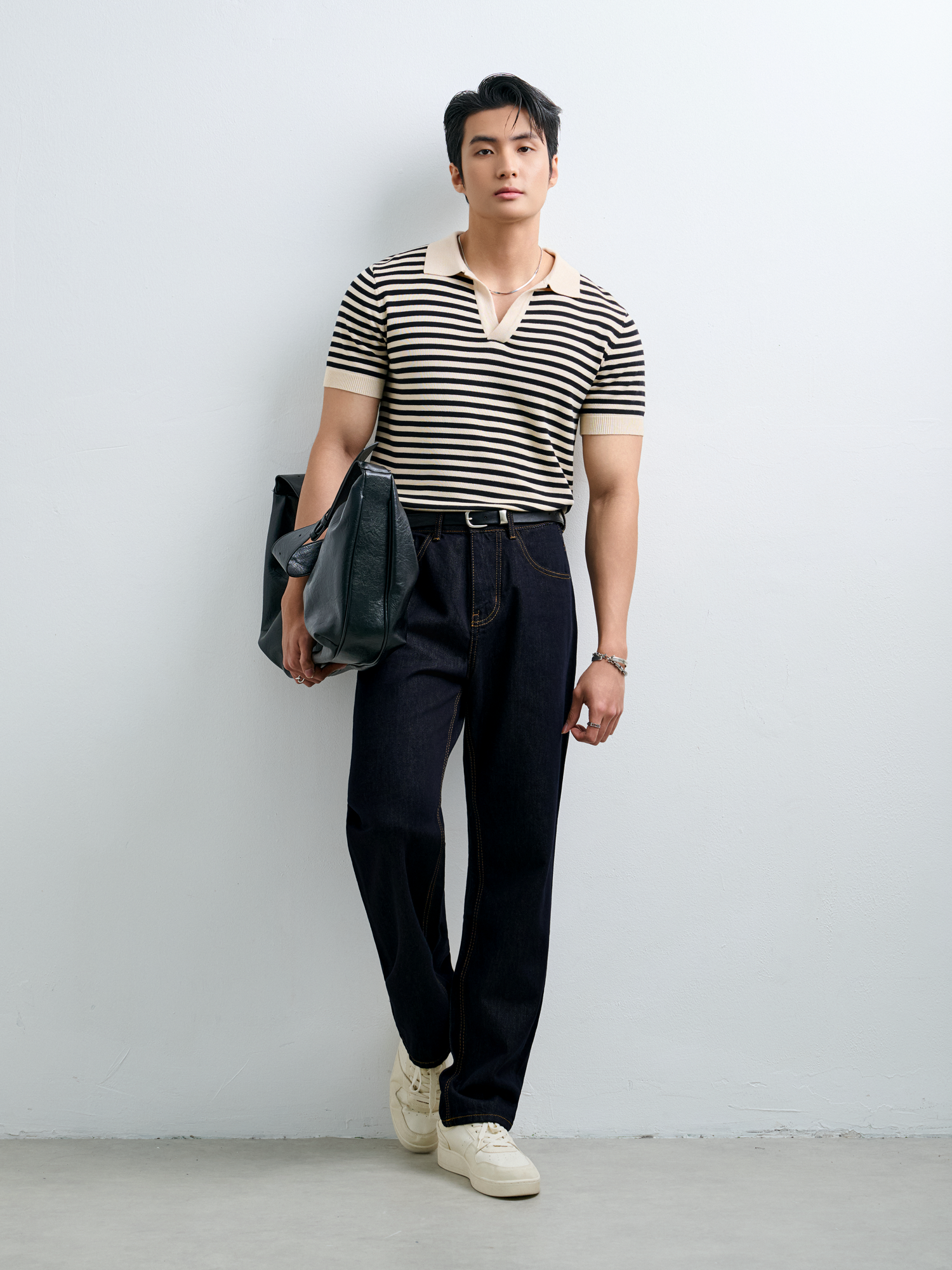 N563 CONTRAST STRIPED BUTTONLESS POLO -  OFF-WHITE