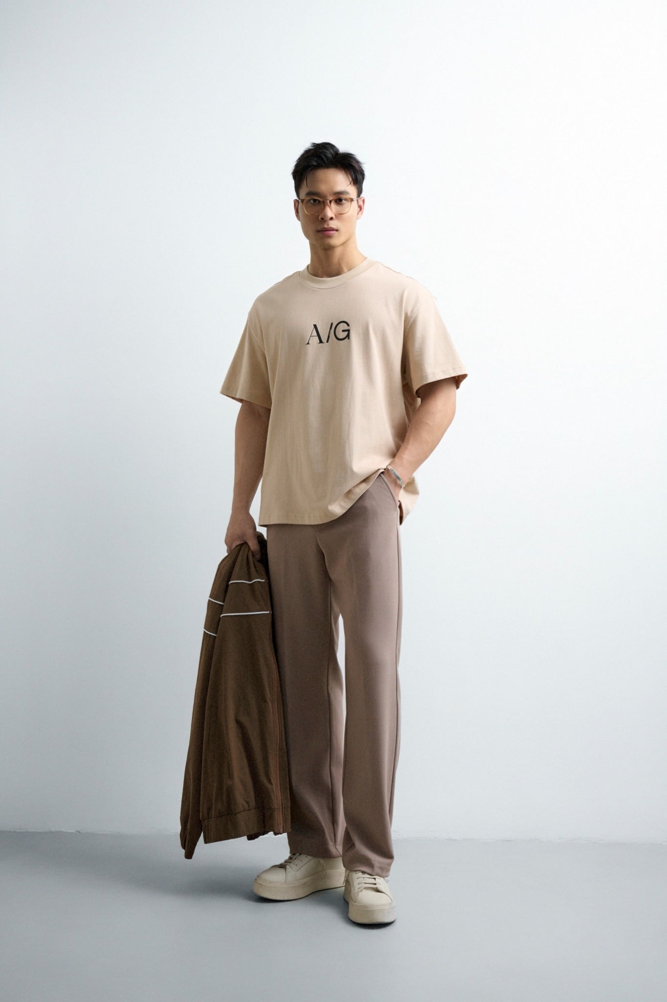 T738 FACTORY LOOSE FIT BIG LOGO T-SHIRT - LIGHT BEIGE