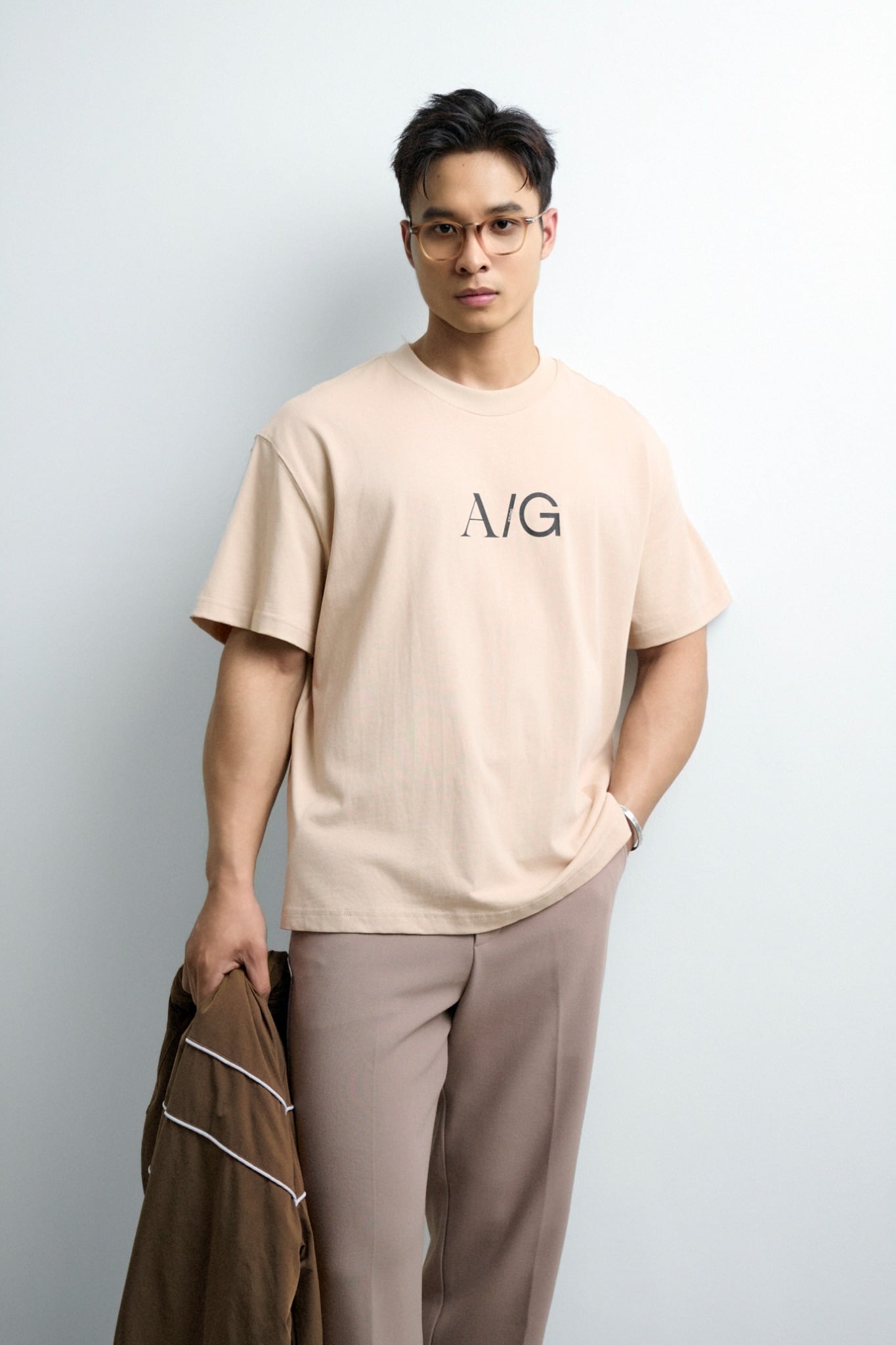 T738 FACTORY LOOSE FIT BIG LOGO T-SHIRT - LIGHT BEIGE