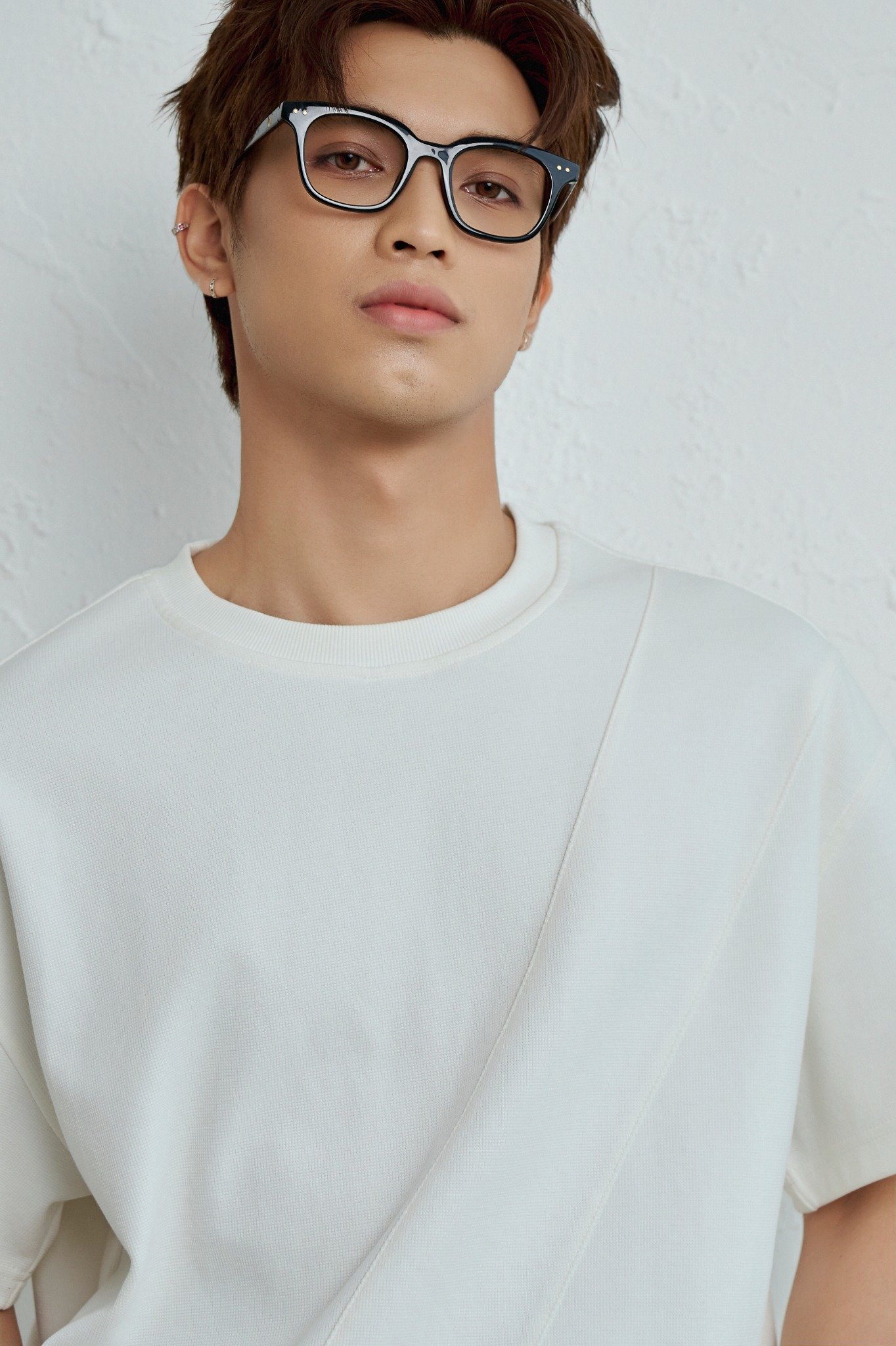 AG732 STUDIO LOOSE FIT BASIC T-SHIRT - WHITE
