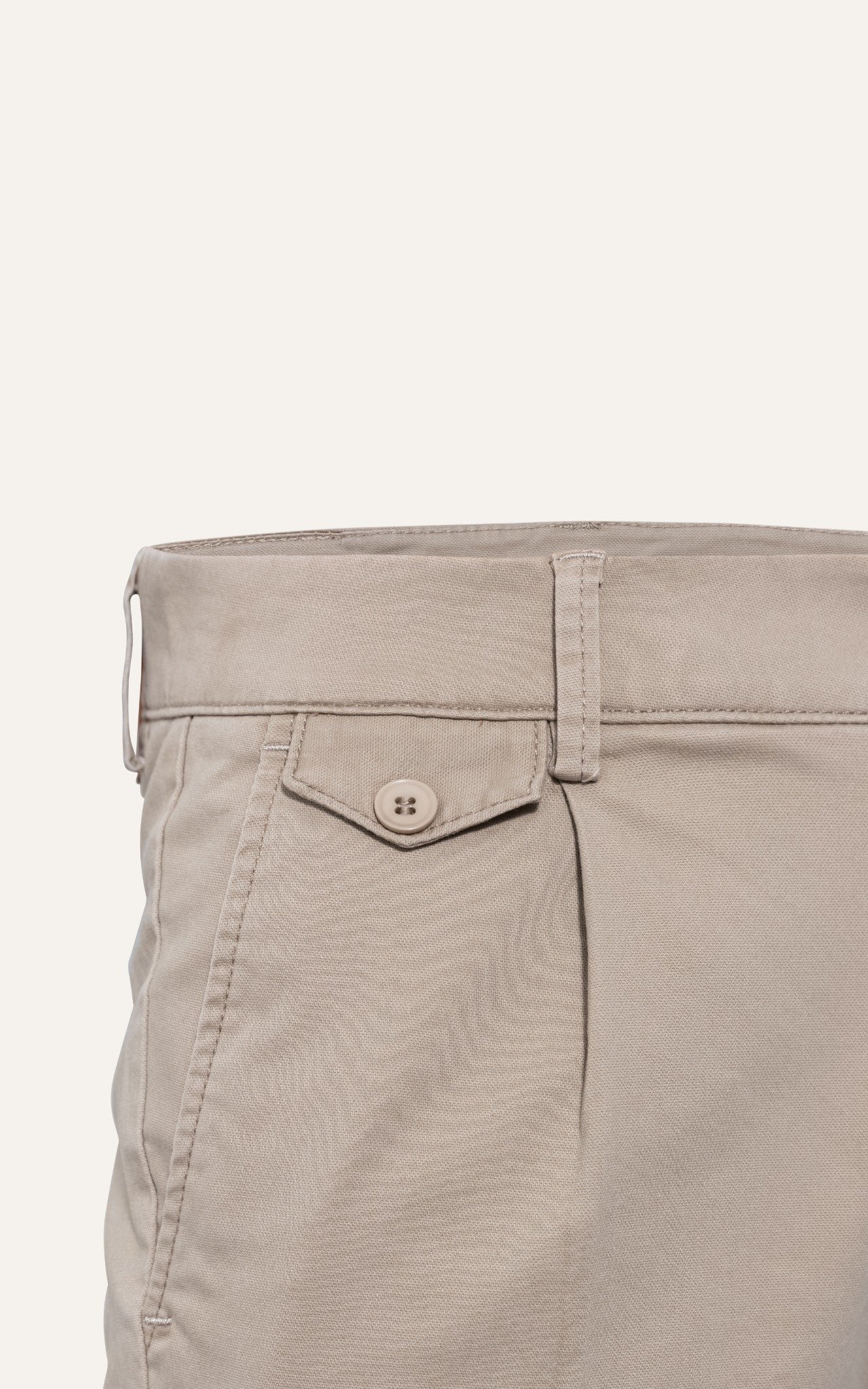 AG512 STUDIO SLIMFIT NEW PLEATED CHINO SHORT - BEIGE