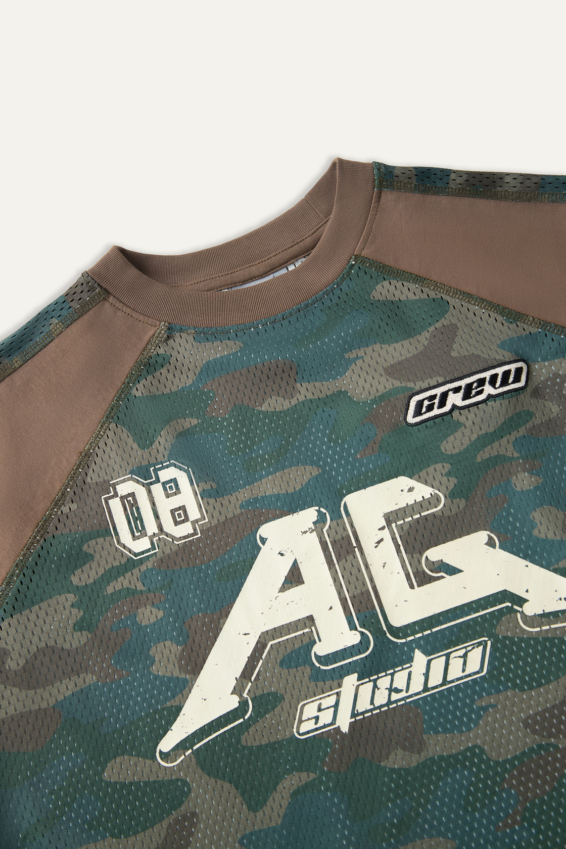 AGB1 LOOSE FIT CAMOUFLAGE BASEBALL T-SHIRT - BROWN