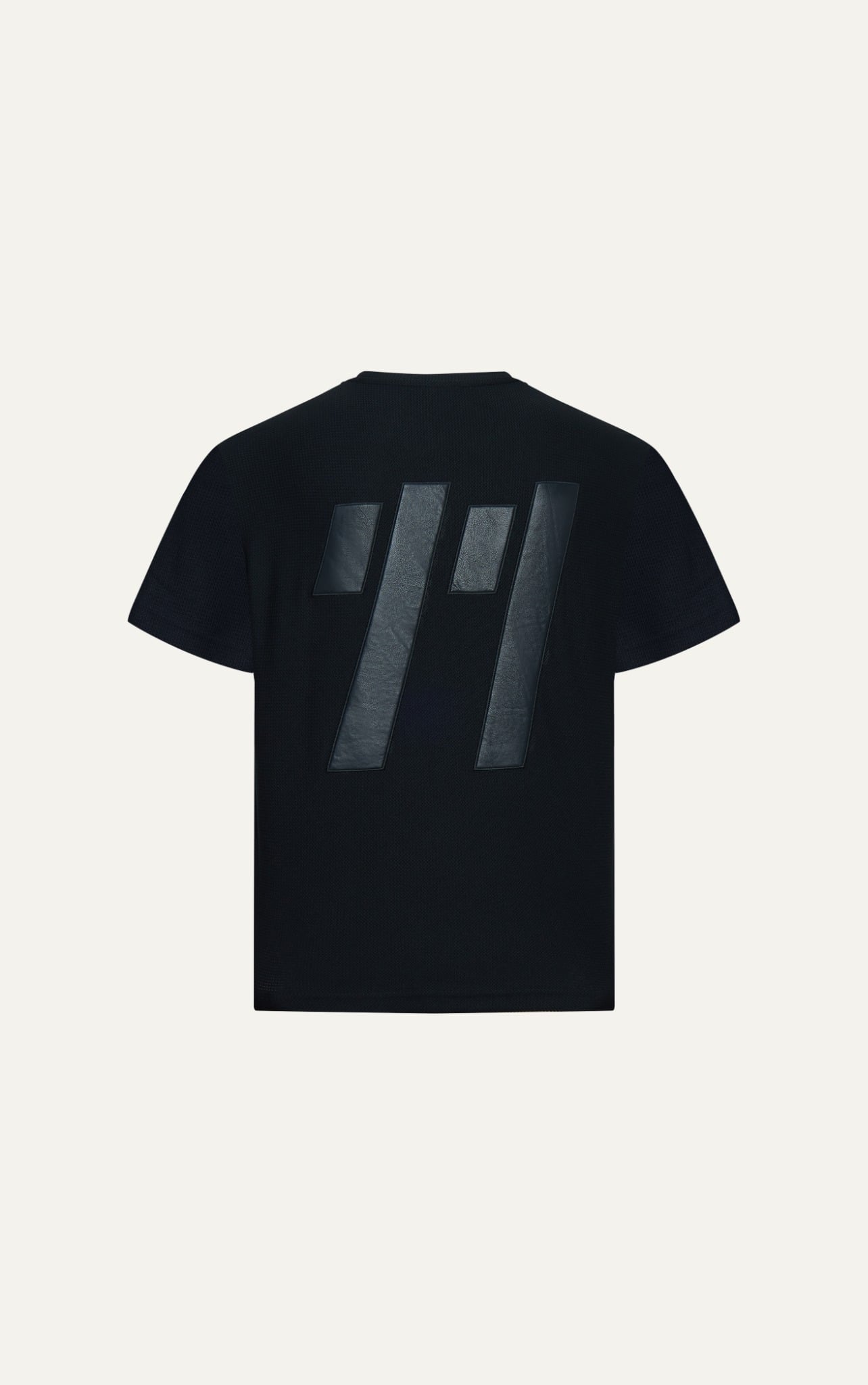 AG19 STUDIO LOOSE FIT DETAIL LOGO LEATHER T-SHIRT - BLACK