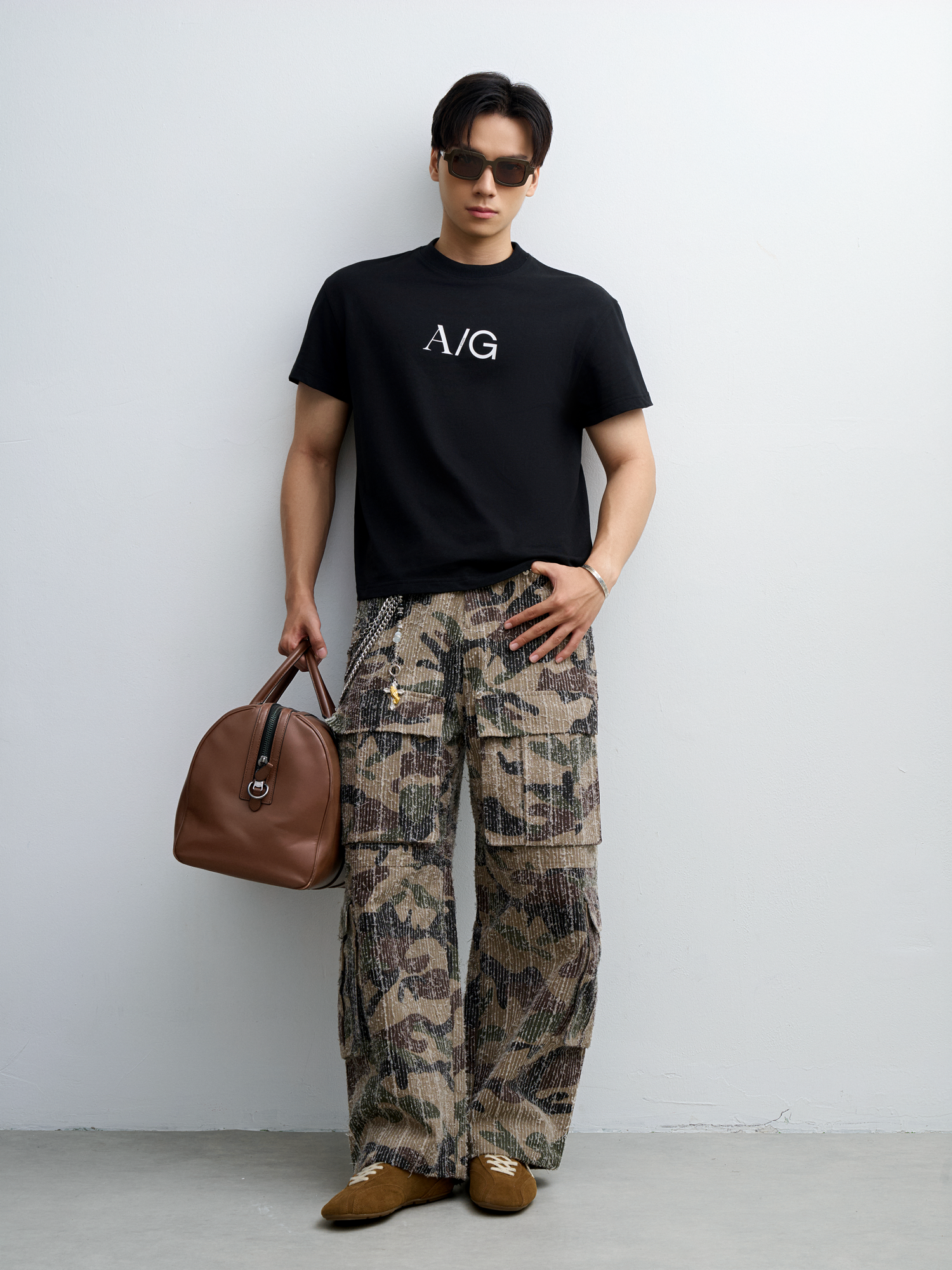 T738 FACTORY LOOSE FIT BIG LOGO T-SHIRT - BLACK