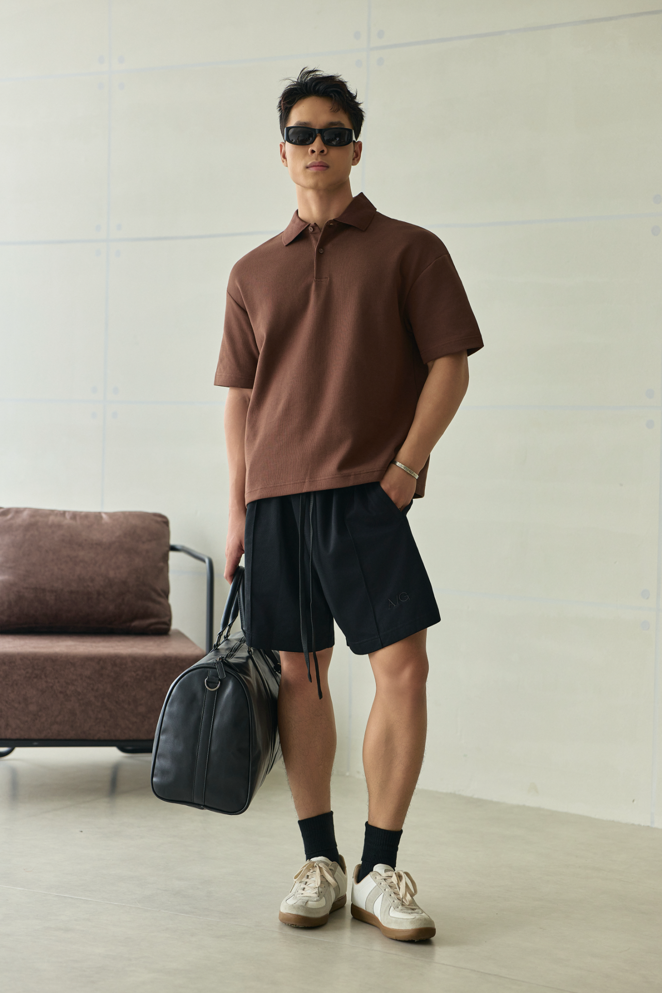 AG20 STUDIO LOOSE FIT BASIC SHORT - BLACK