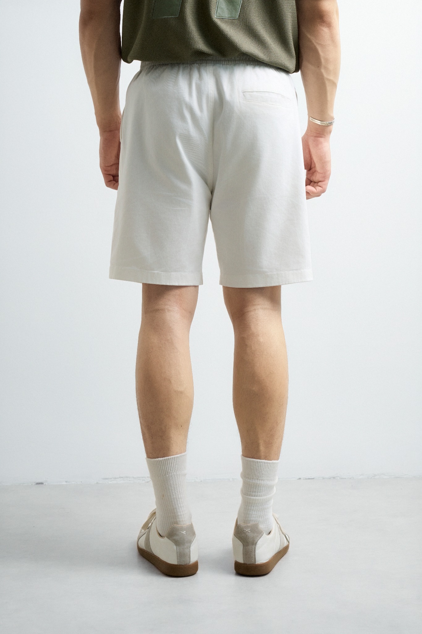 TH04 FACTORY KHAKI SHORT CHILL FIT - WHITE