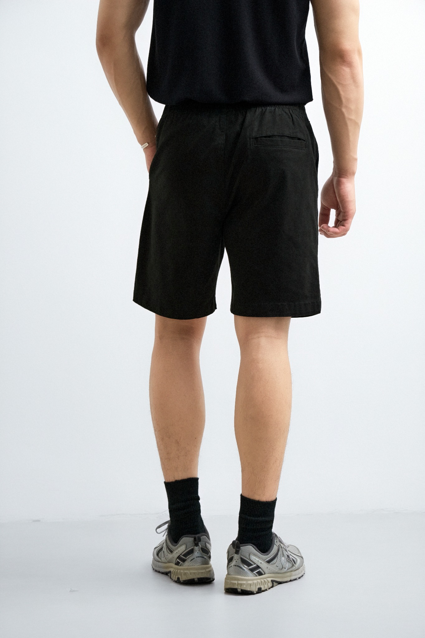 TH04 FACTORY KHAKI SHORT CHILL FIT - BLACK