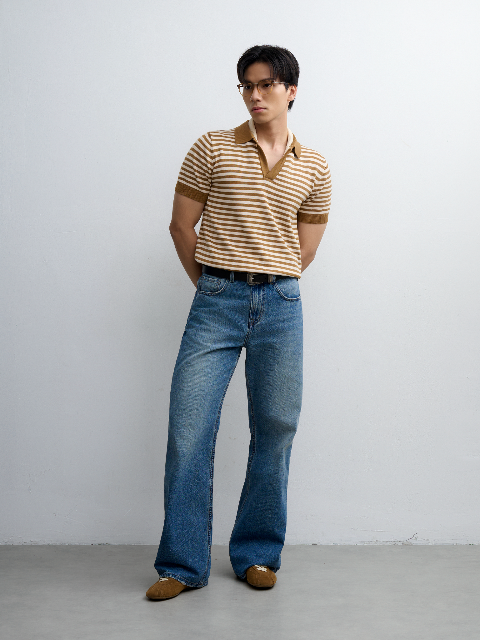 N563 CONTRAST STRIPED BUTTONLESS POLO -  OFF-WHITE