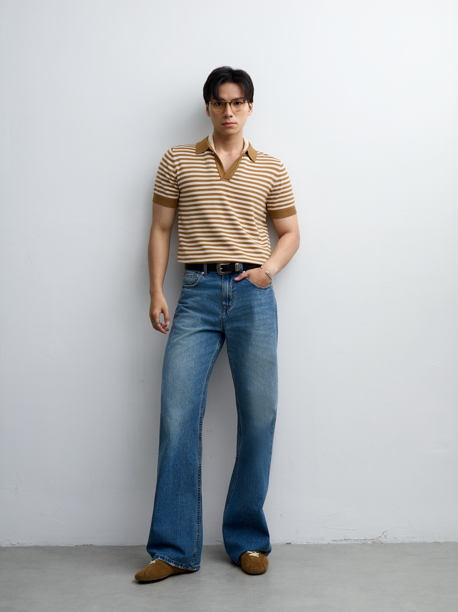 N563 CONTRAST STRIPED BUTTONLESS POLO -  OFF-WHITE
