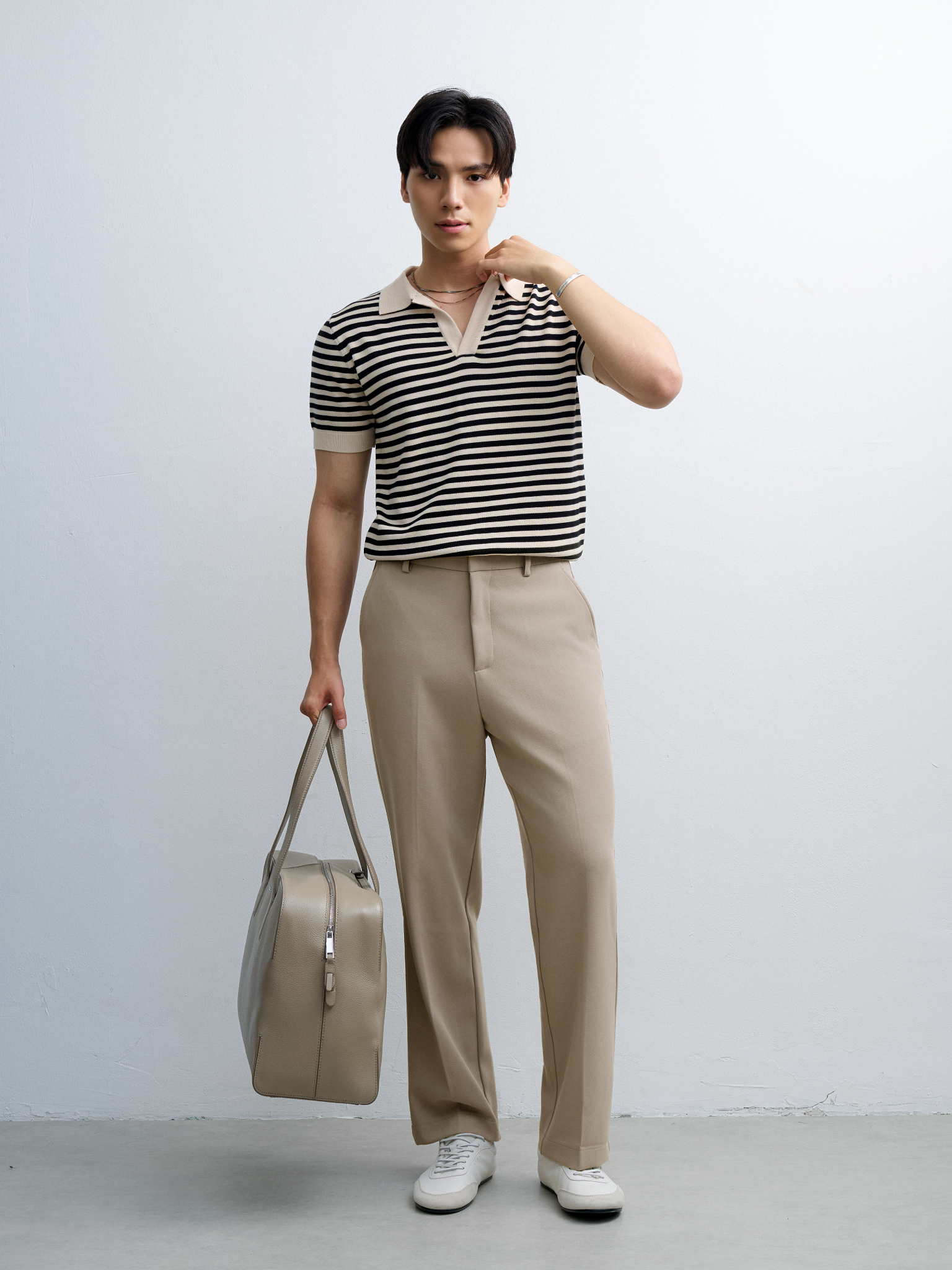 N563 CONTRAST STRIPED BUTTONLESS POLO -  OFF-WHITE