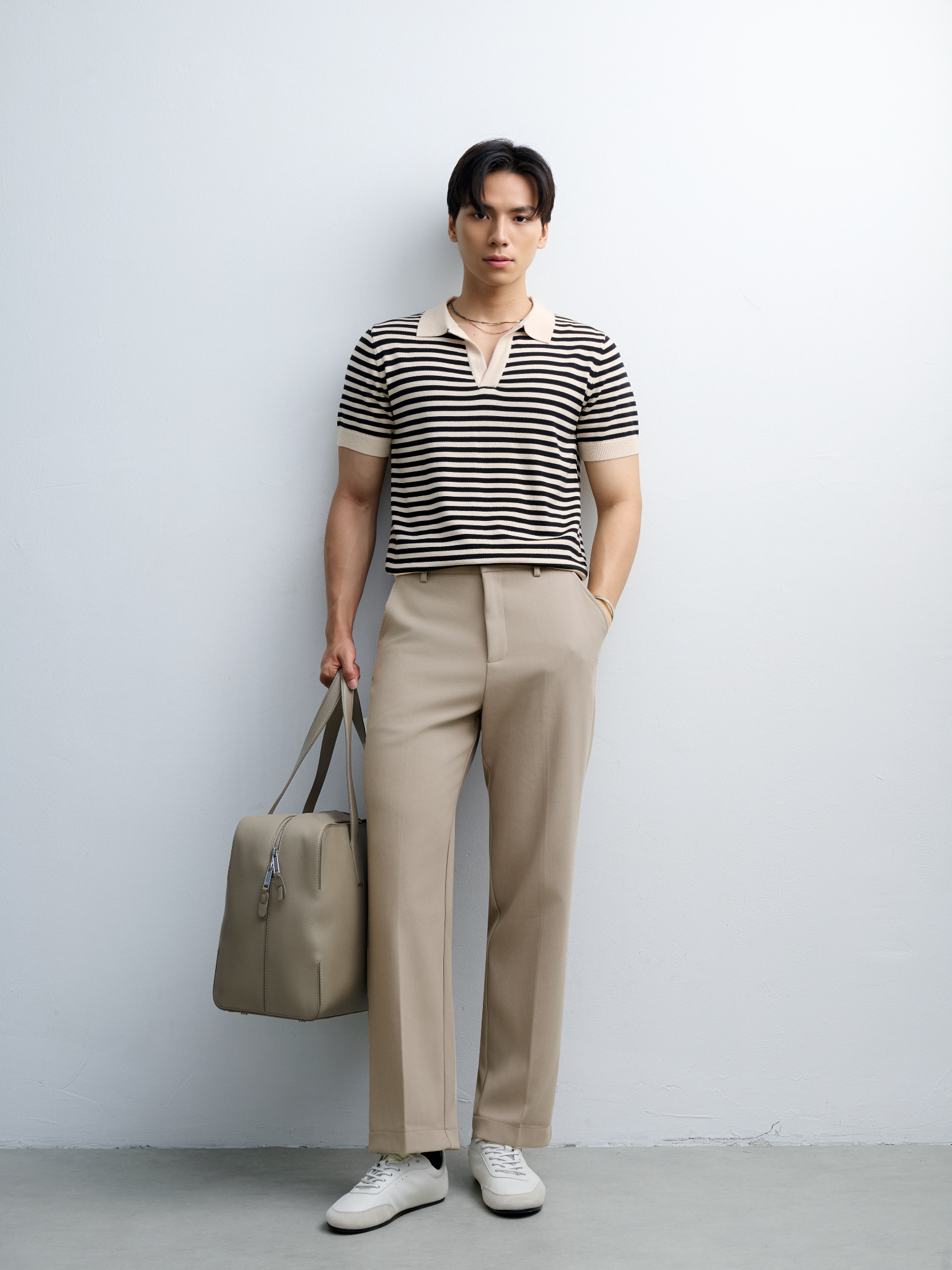 N563 CONTRAST STRIPED BUTTONLESS POLO -  OFF-WHITE