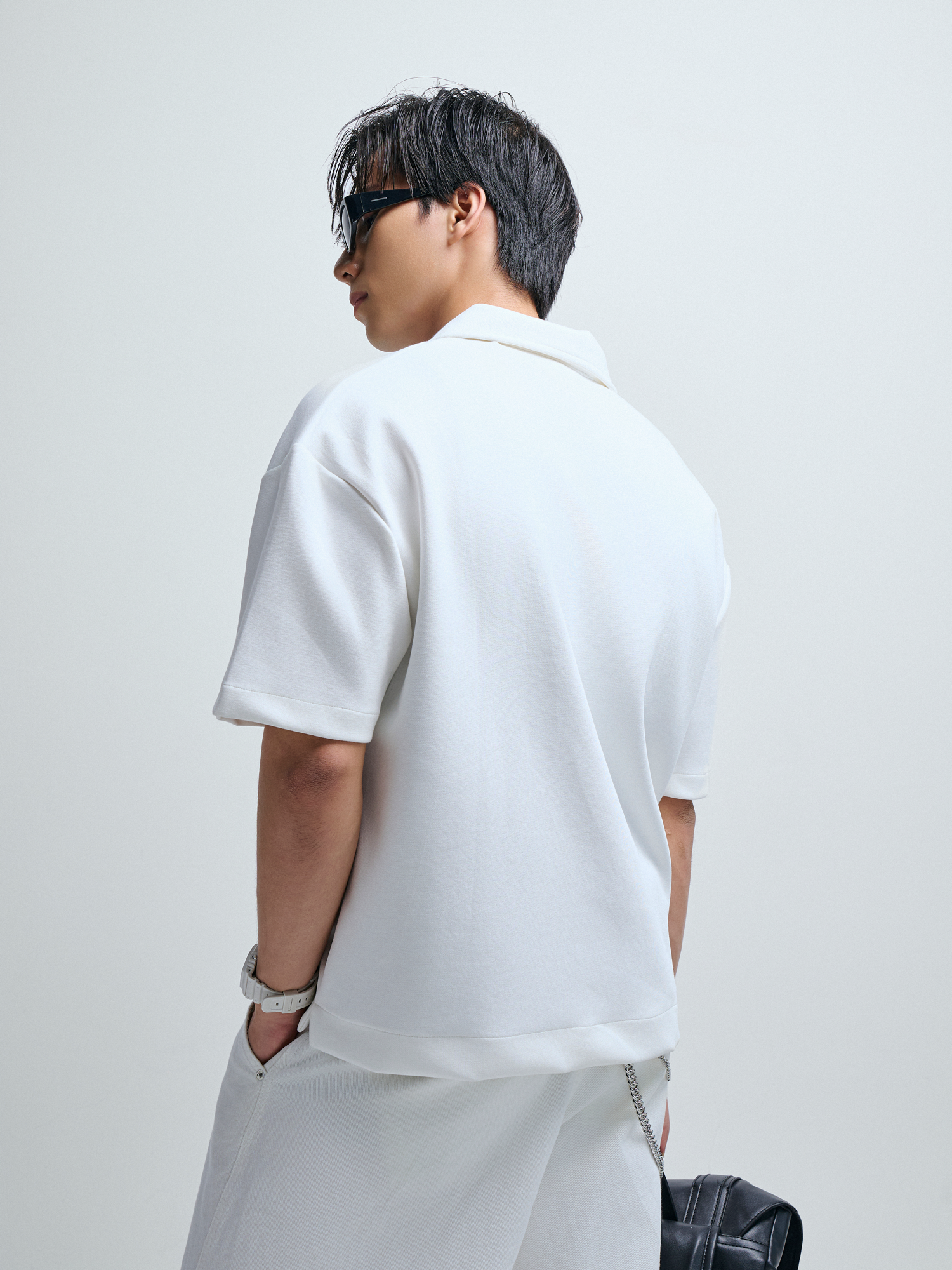 R1 LOOSE FIT POLO ZIP A/G LOGO - WHITE