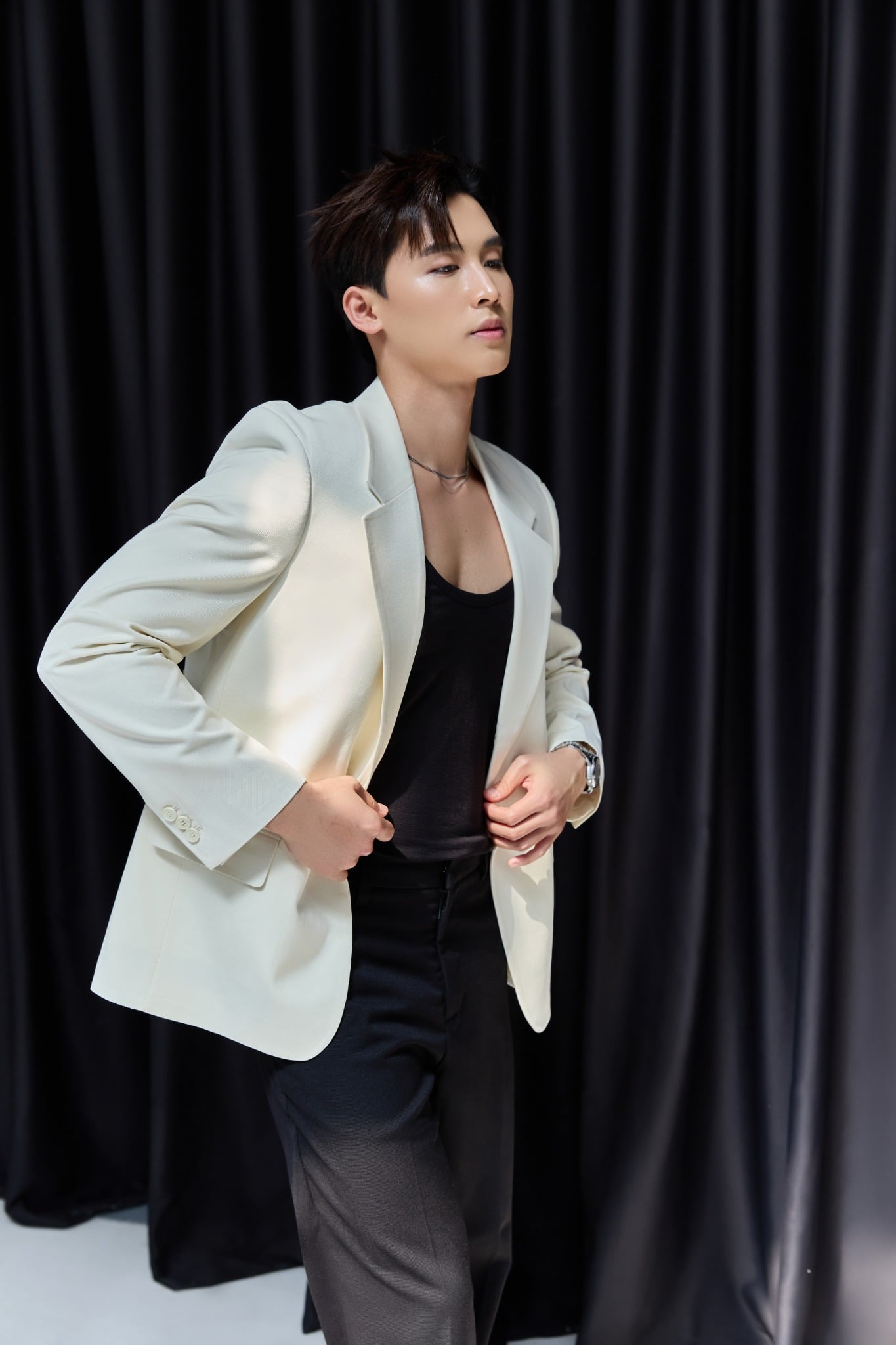 AGZ1 STUDIO LOOSE FIT VEST - OFF WHITE