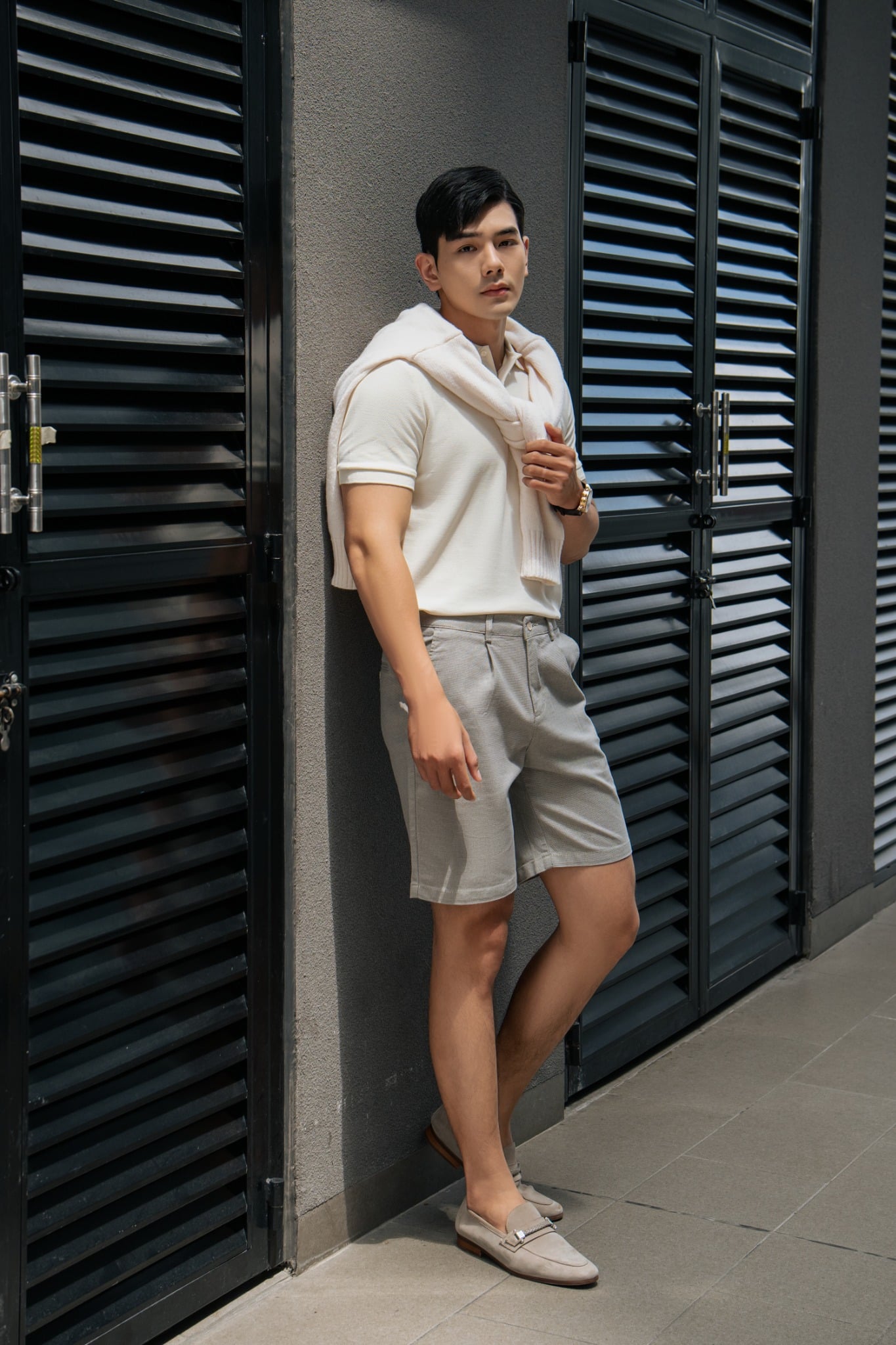 AG511 STUDIO SLIMFIT PLEATED CHINO BASIC KHAKI SHORT - BEIGE