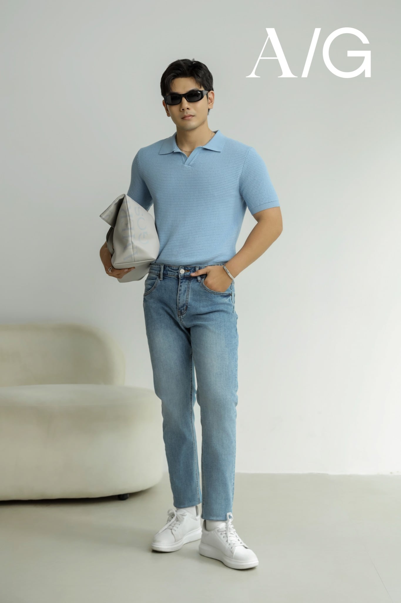 AG63 PREMIUM SLIMFIT THE CITY RIPPED JEANS - LIGHT BLUE