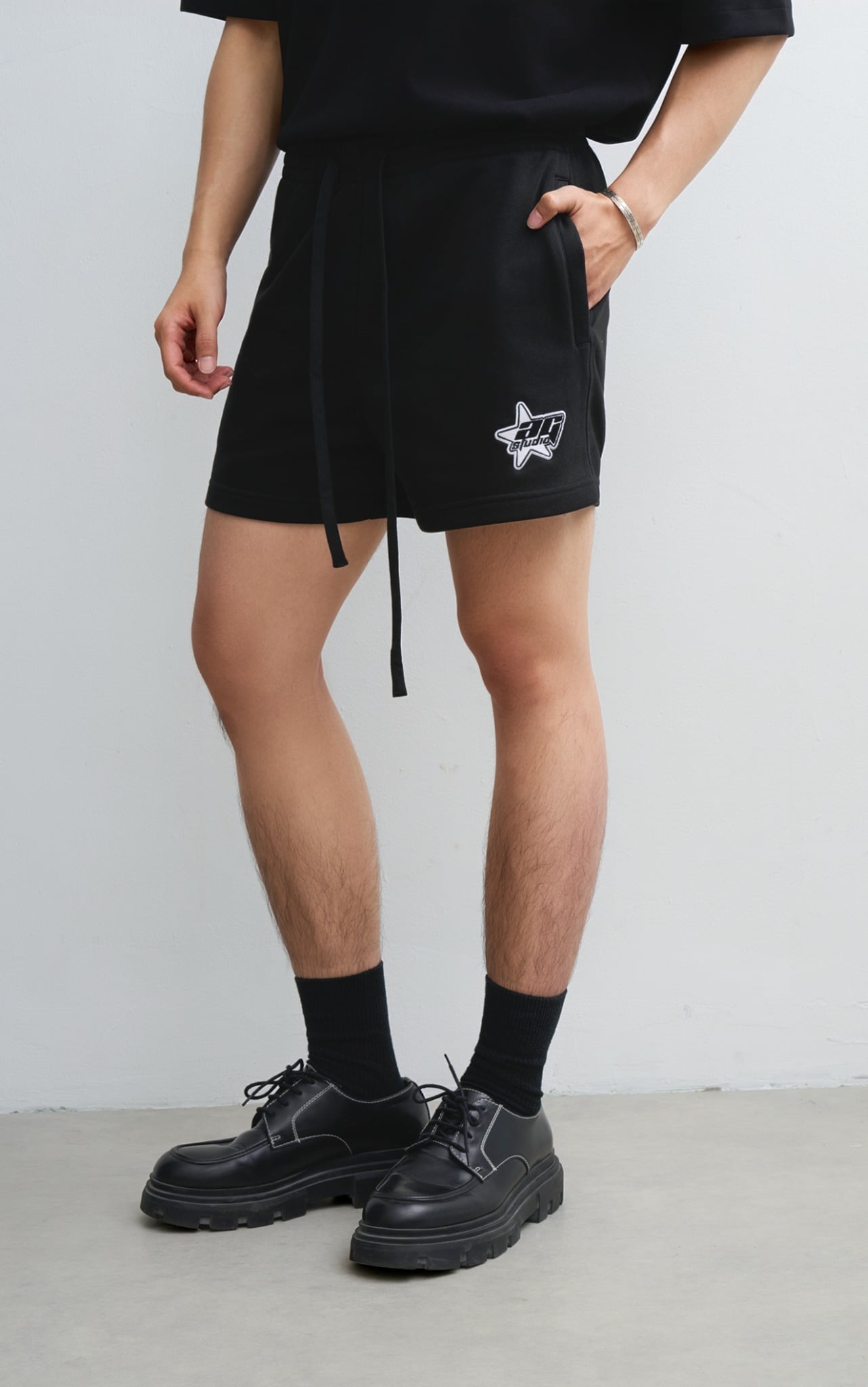 TT01 FACTORY LOOSEFIT SPORT SHORT - BLACK
