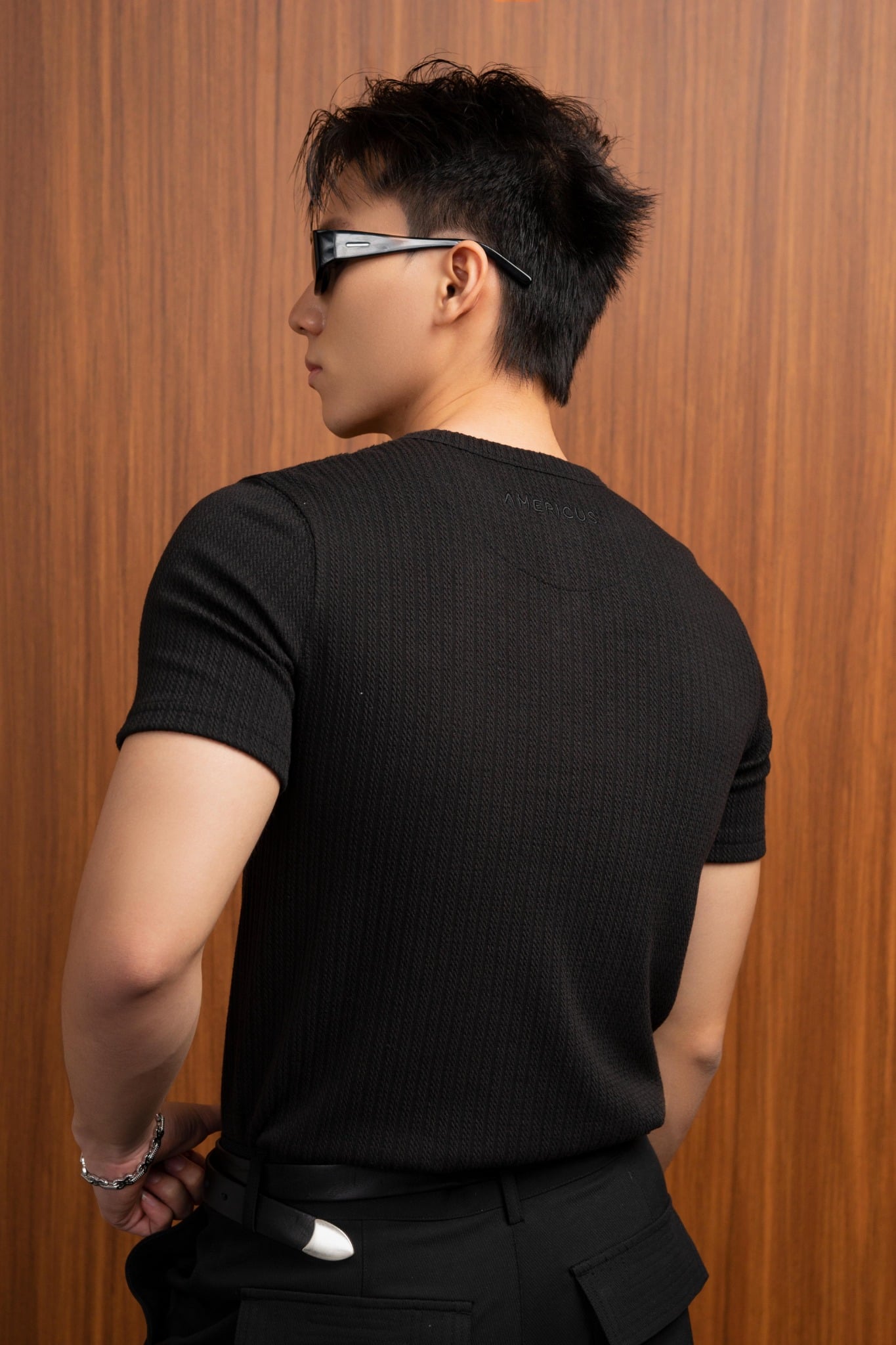 AGQ01 PREMIUM SLIM FIT HENLEY TSHIRT - BLACK