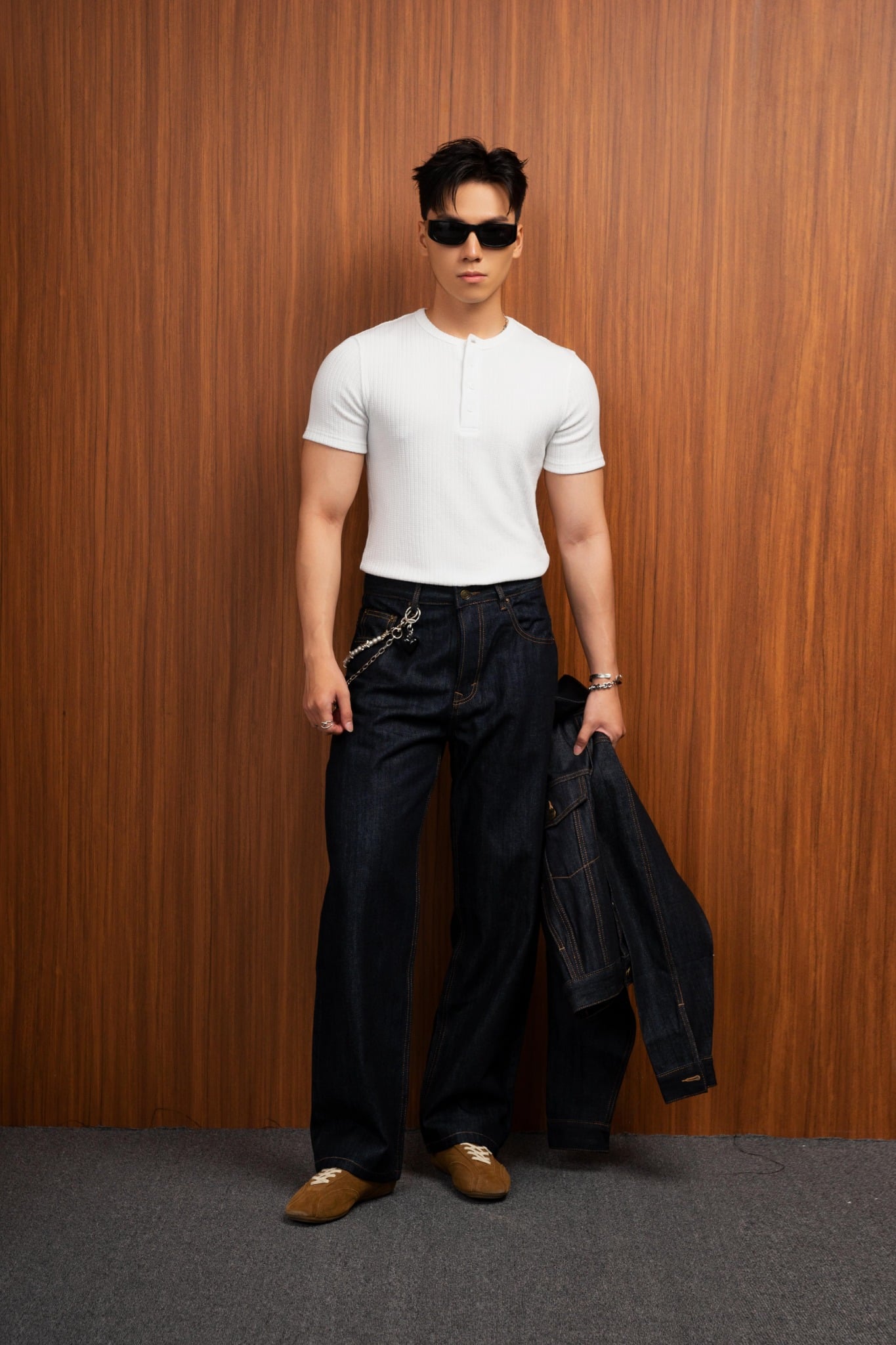 AGQ01 PREMIUM SLIM FIT HENLEY TSHIRT - WHITE