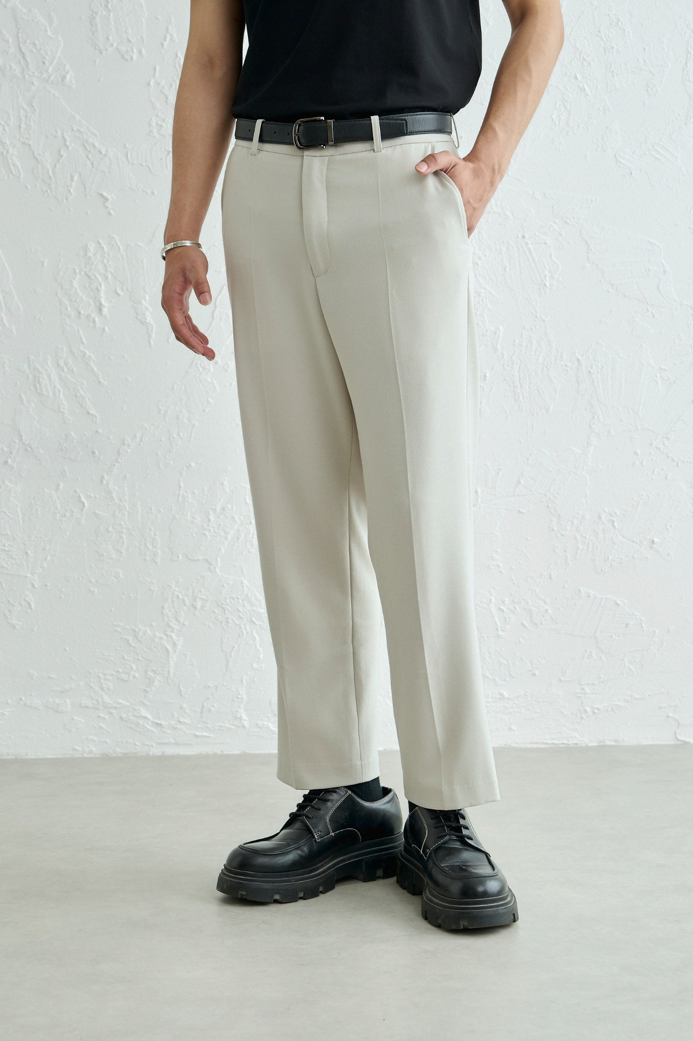 AGHT14 PREMIUM REGULAR FIT TROUSERS - OFF WHITE