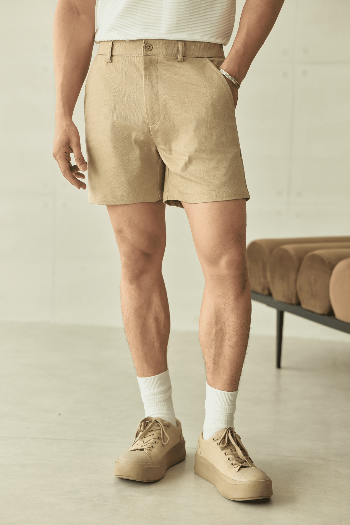 AG523 SIGNATURE SLIMFIT EASY KHAKIS SHORTS- BEIGE