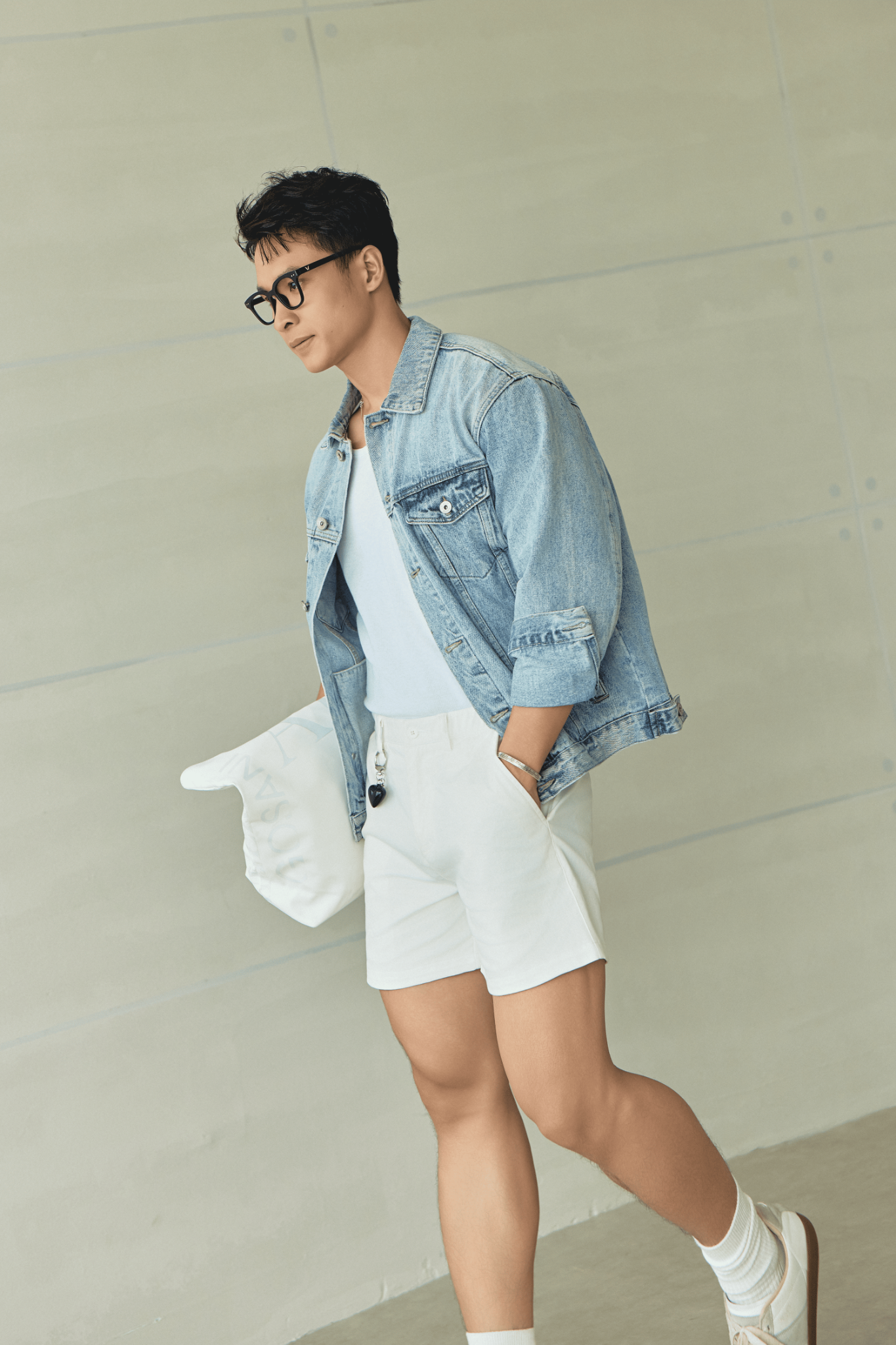 AG06 PREMIUM REGULAR FIT ICONIC JEAN JACKET - LIGHT BLUE