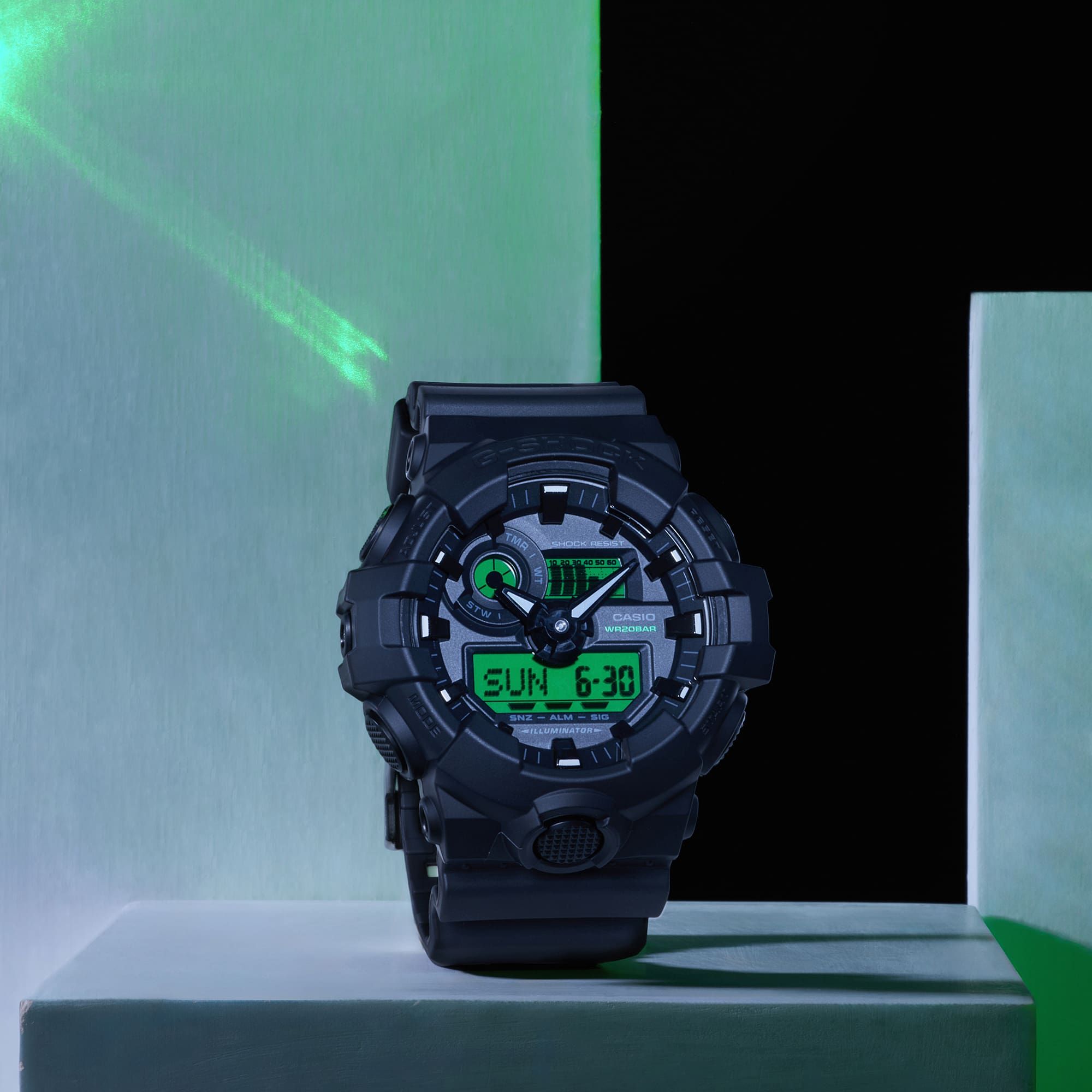 Đồng hồ CASIO G-SHOCK GA-700BEG-1ADR Chính Hãng