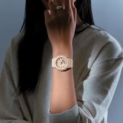 Đồng Hồ Casio G-Shock GMA-P2110-4ADR Chính Hãng