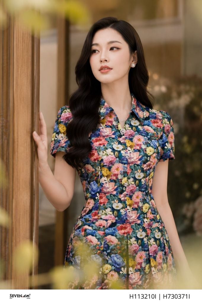 Áo kiểu họa tiết hoa nhiệt đới cổ bẻ tay ngắn thanh lịch thời trang nữ Seven.AM H113210I