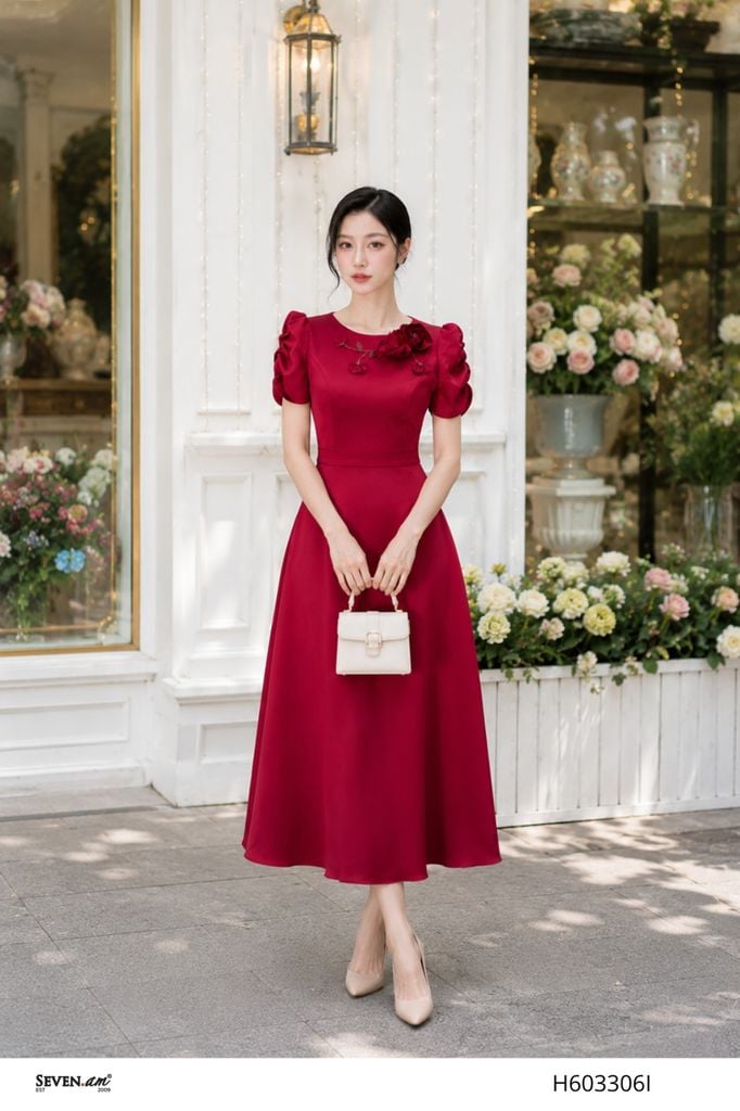 Đầm midi lụa đỏ burgundy cổ đính hoa 3D tay phồng thời trang nữ Seven.AM H603306I