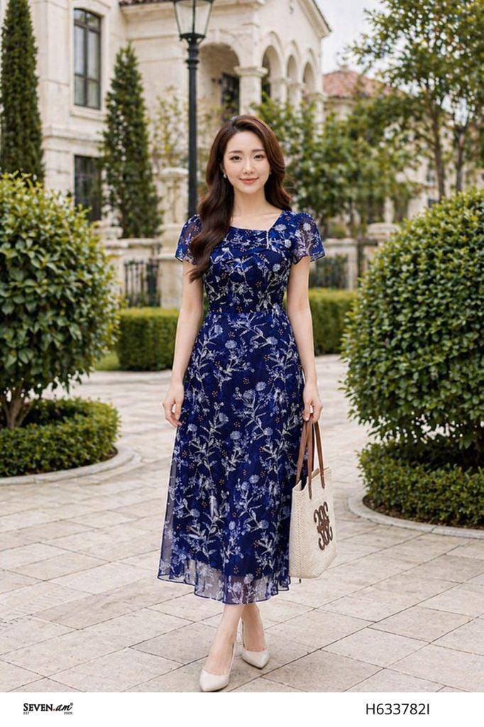 Đầm midi xanh navy tơ họa tiết hoa trừu tượng thanh lịch thời trang nữ Seven.AM H633782I