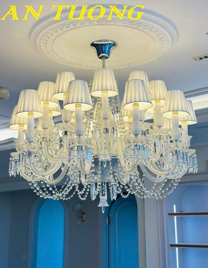 Đèn chùm cổ điển pha lê trang trí phòng khách đẹp 048